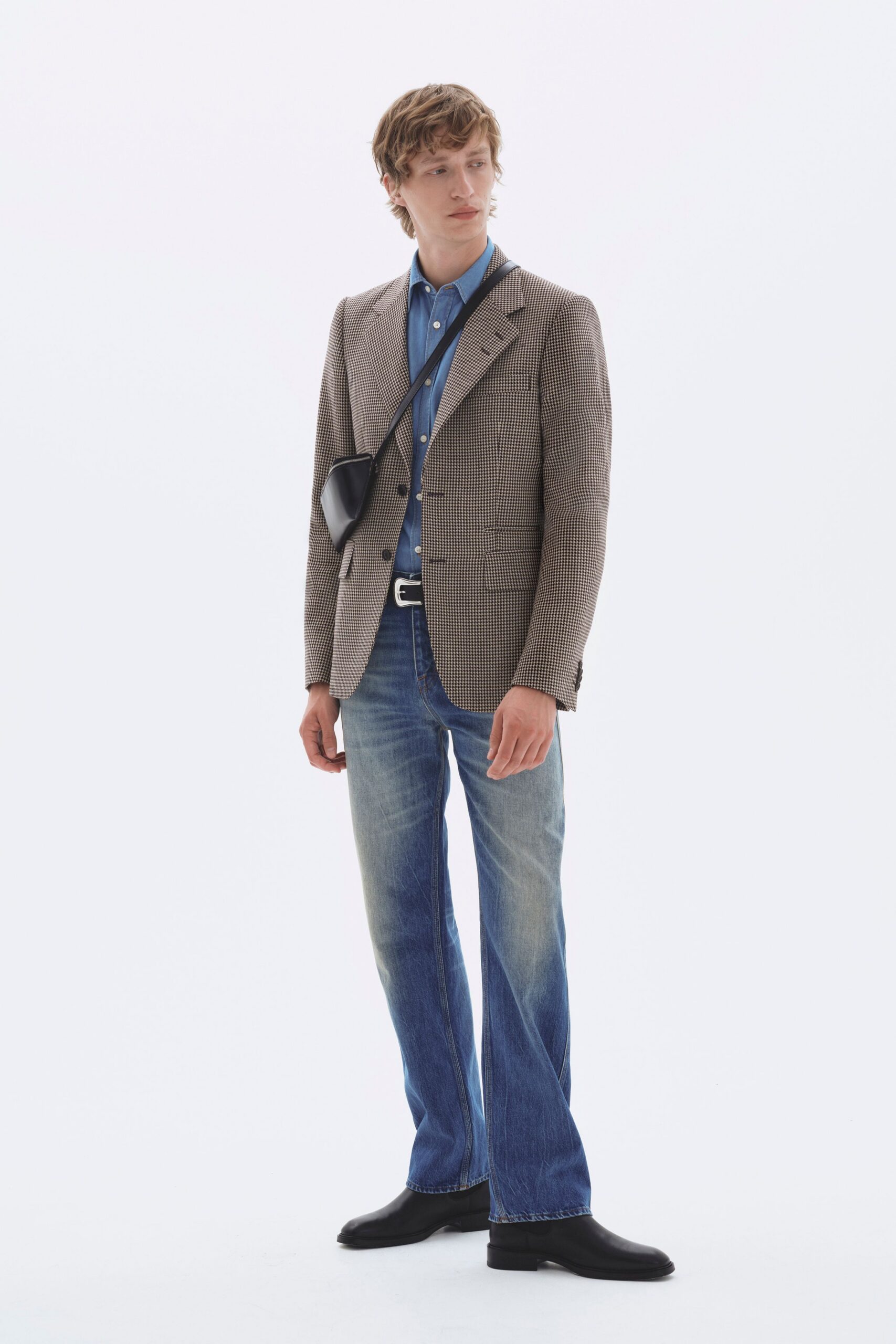 brown striped blazer with jeans