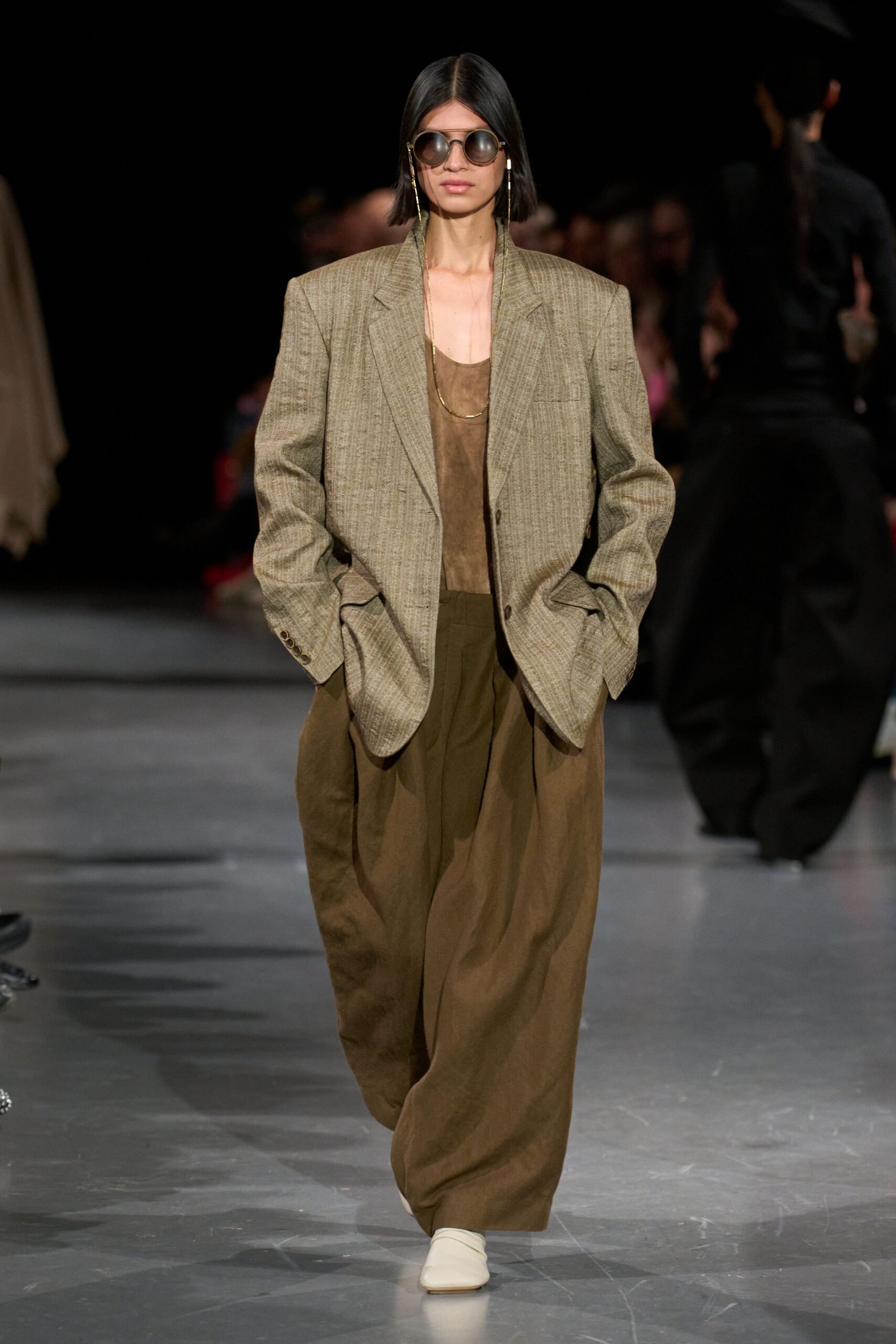 brown wool long-sleeve collared oversized checked blazer