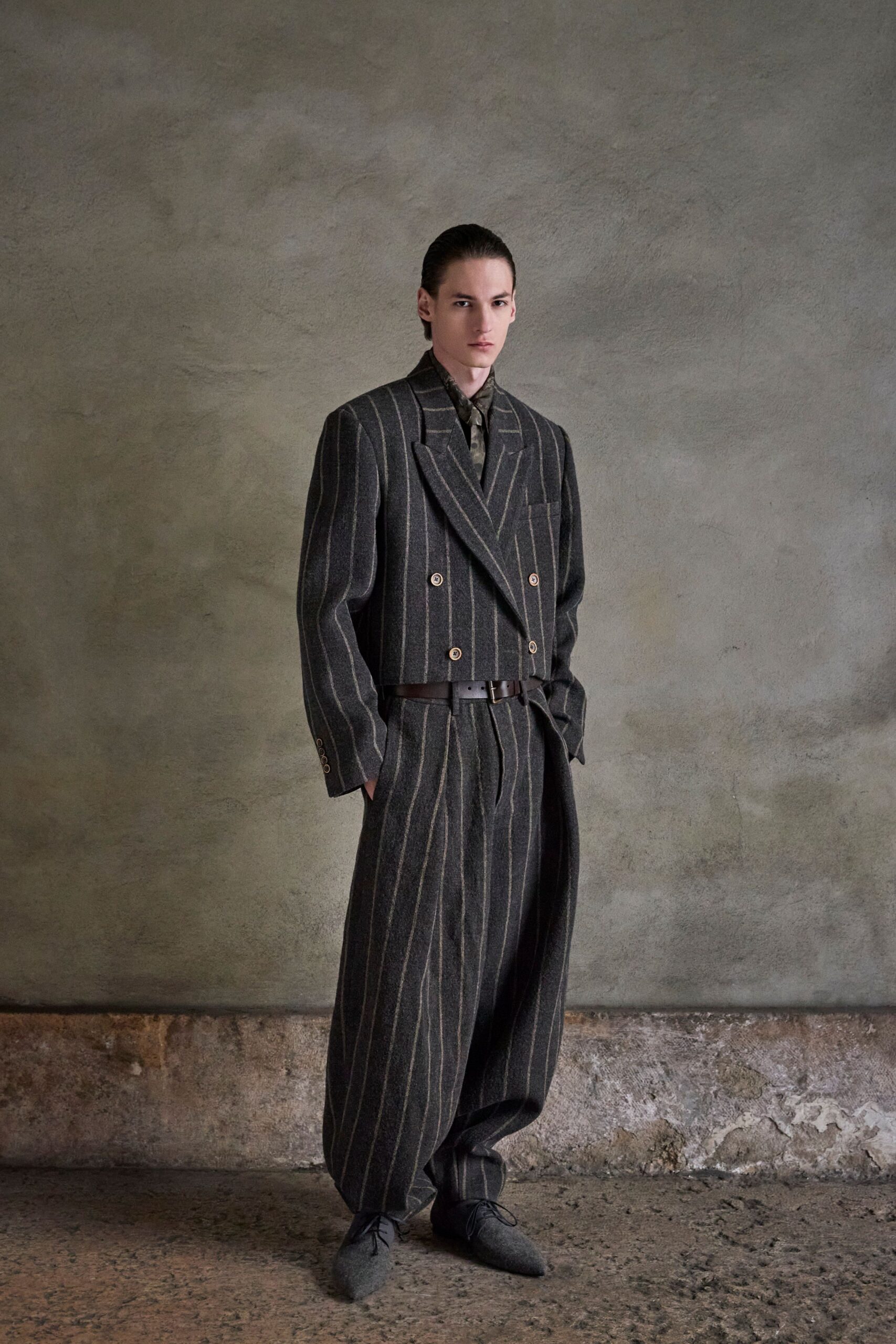 gray wool long-sleeve collared relaxed striped buttoned suit