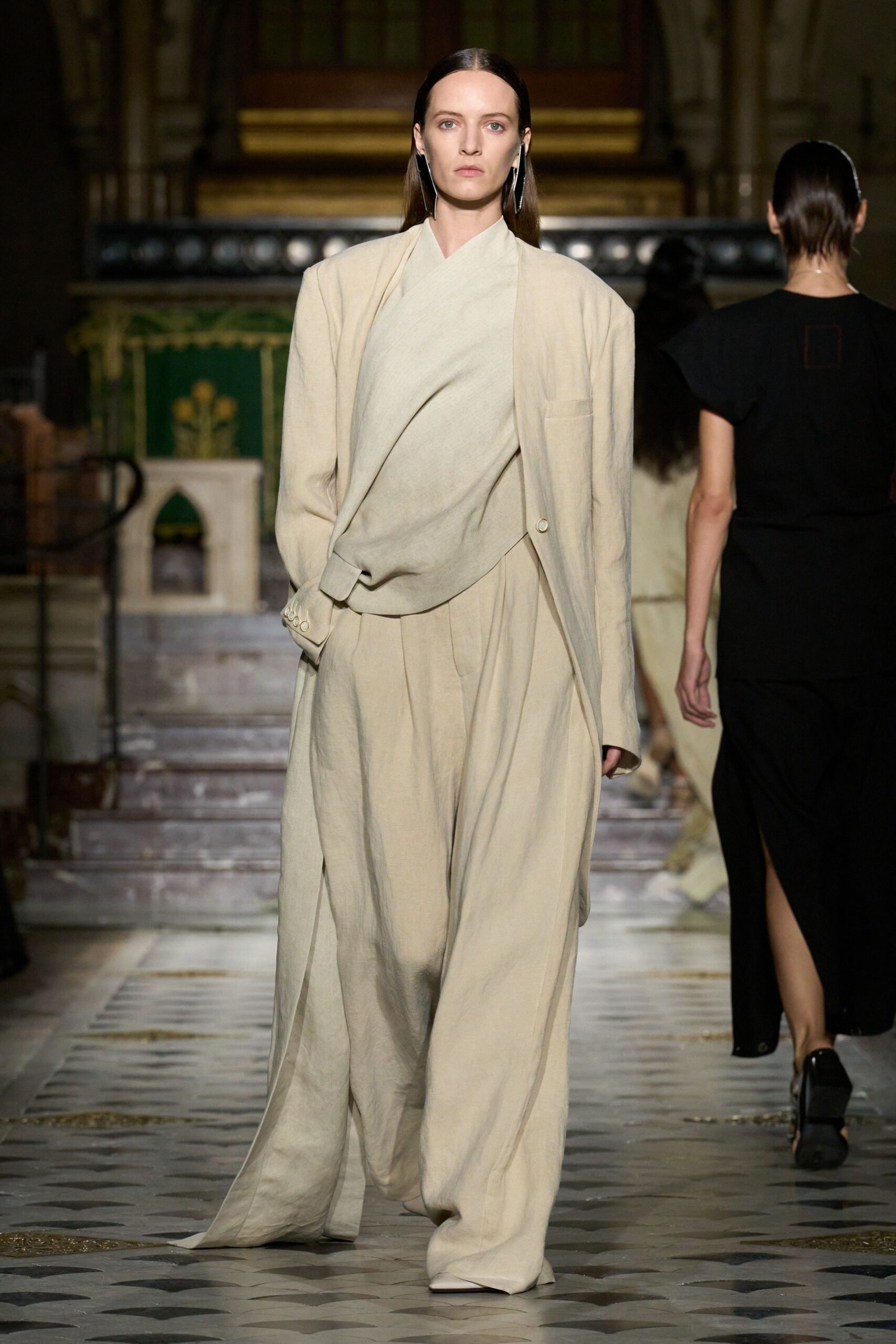 beige linen long-sleeve collared relaxed draped suit