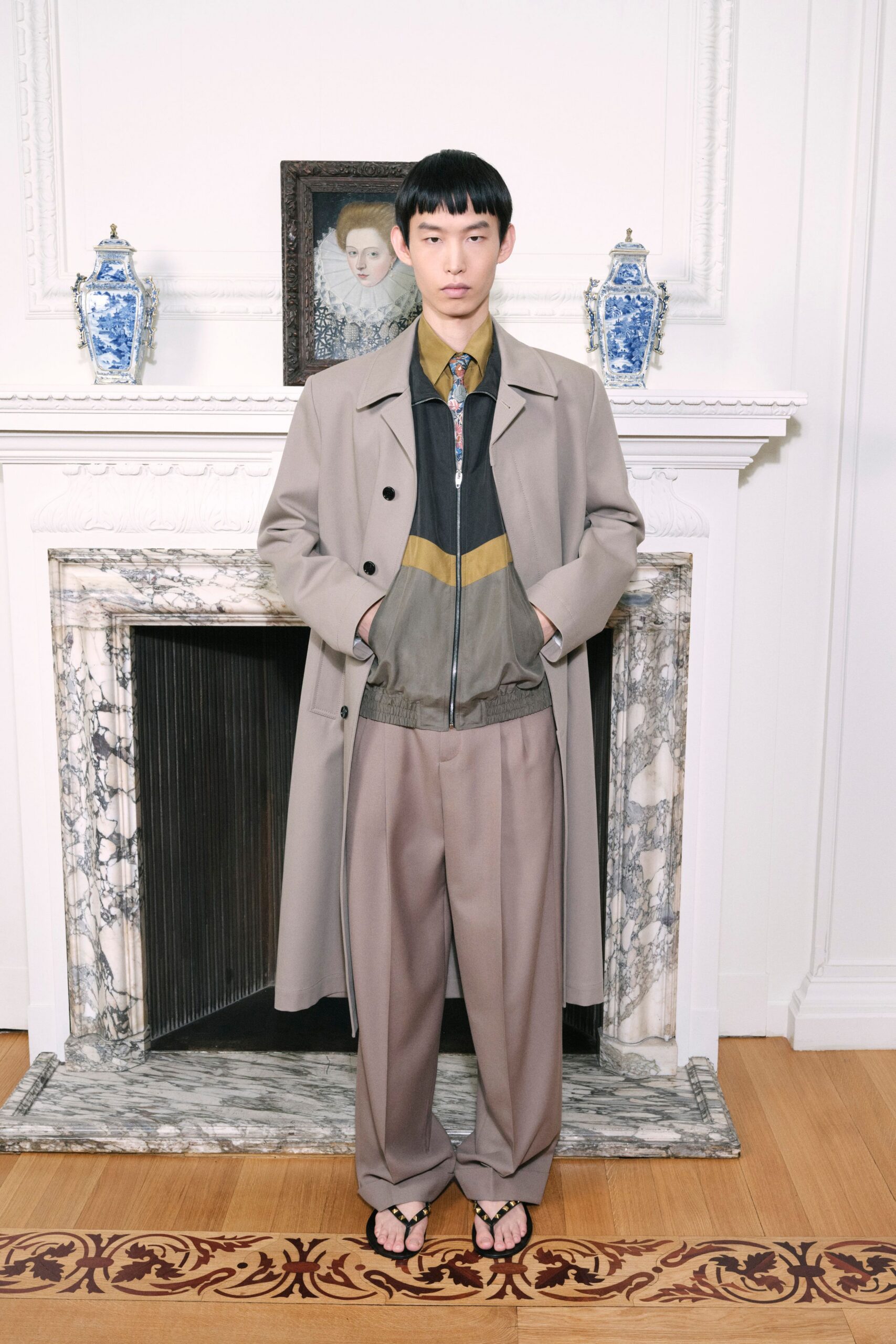 beige cotton long-sleeve collared relaxed buttoned coat
