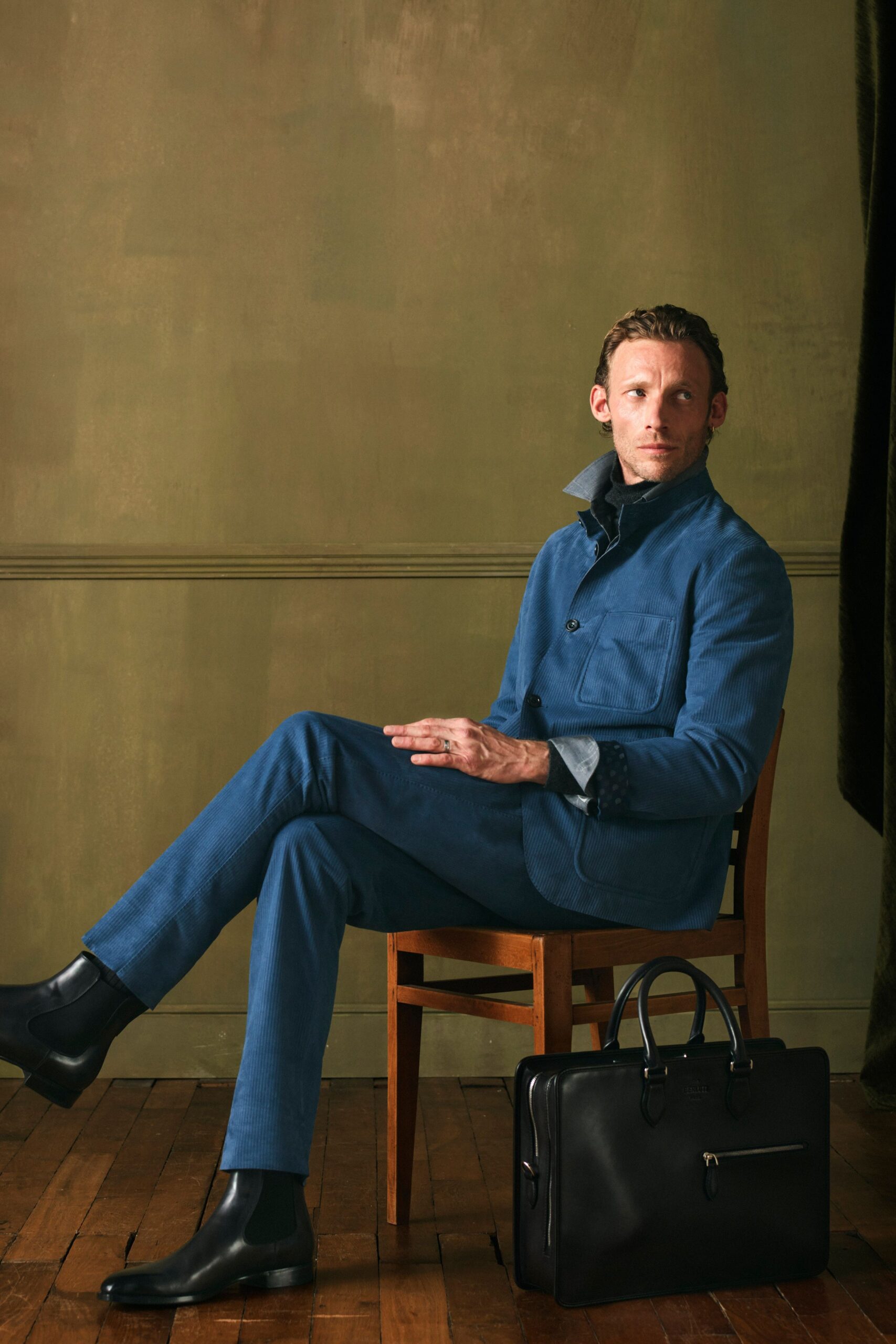 blue cotton long-sleeve collared tailored buttoned jacket