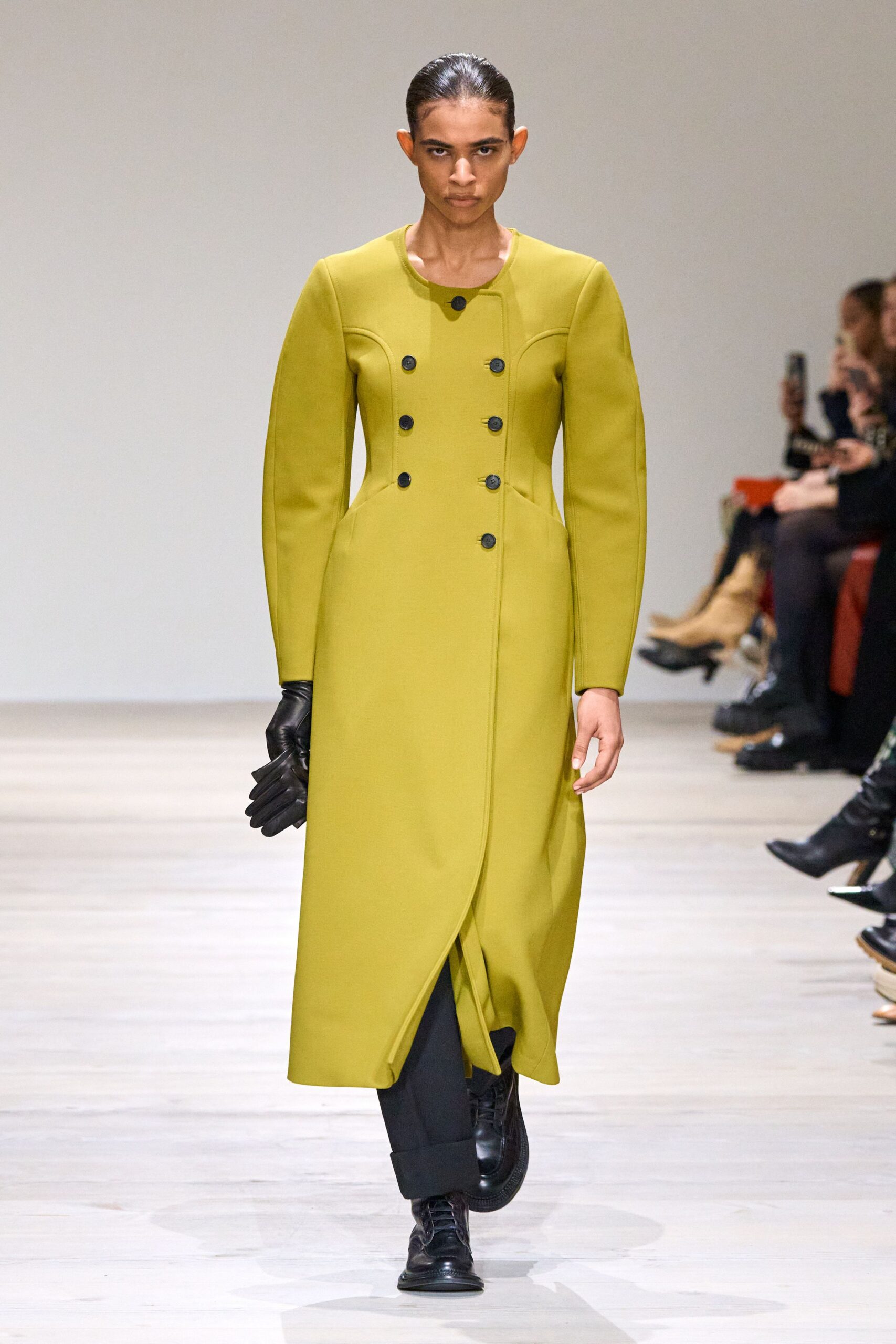 green wool long-sleeve collared fitted buttoned midi coat