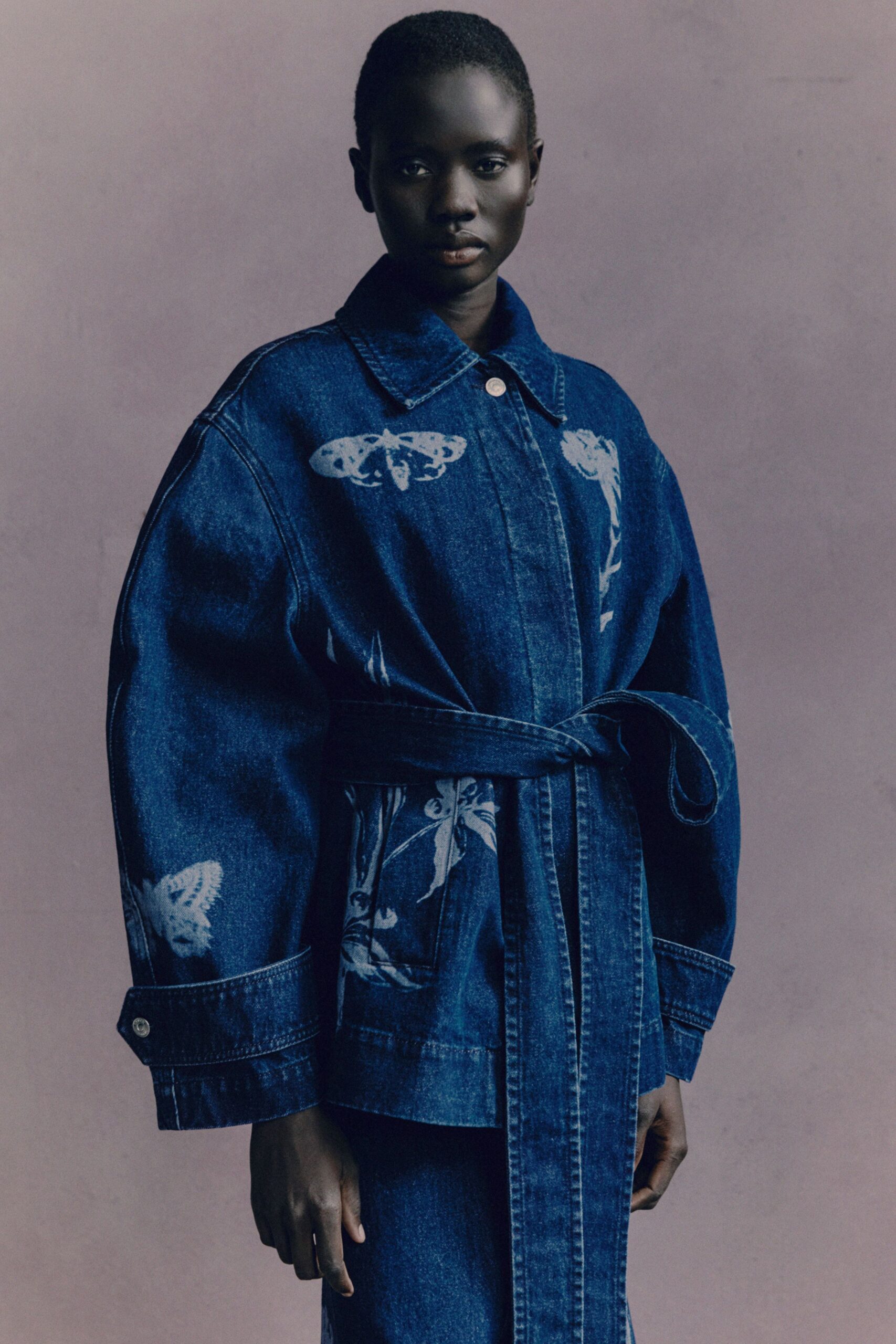 blue denim long-sleeve collared oversized buttoned embroidered jacket