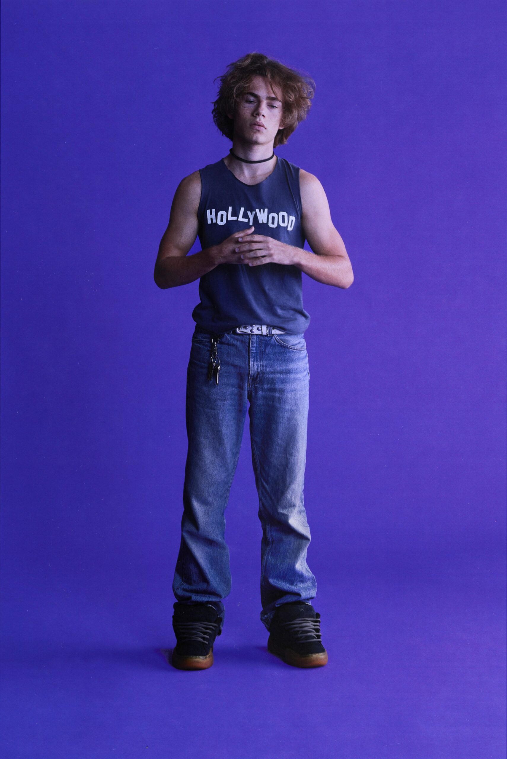 blue cotton sleeveless collared fitted printed tank-top