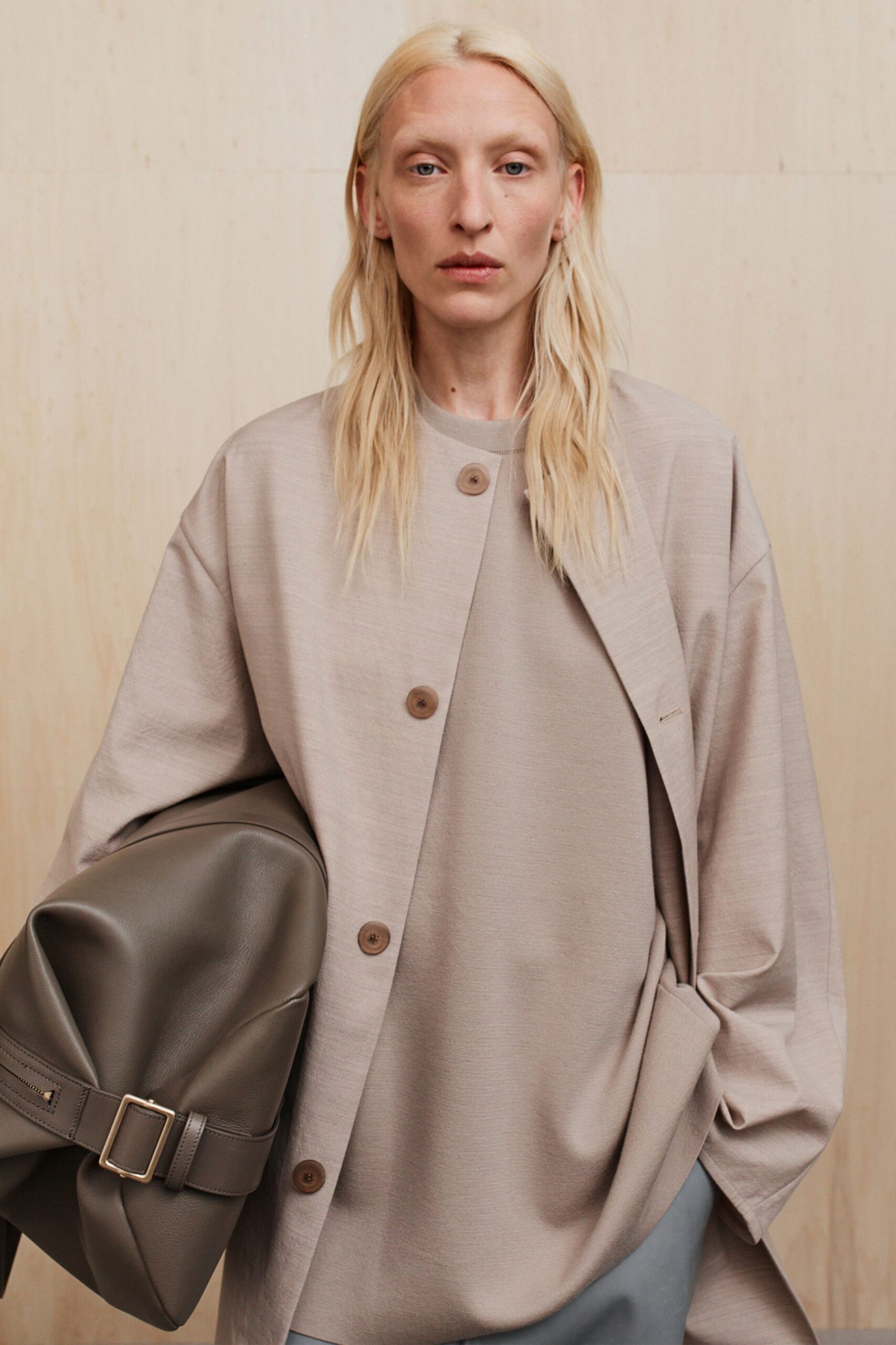 beige cotton long-sleeve collared oversized buttoned jacket