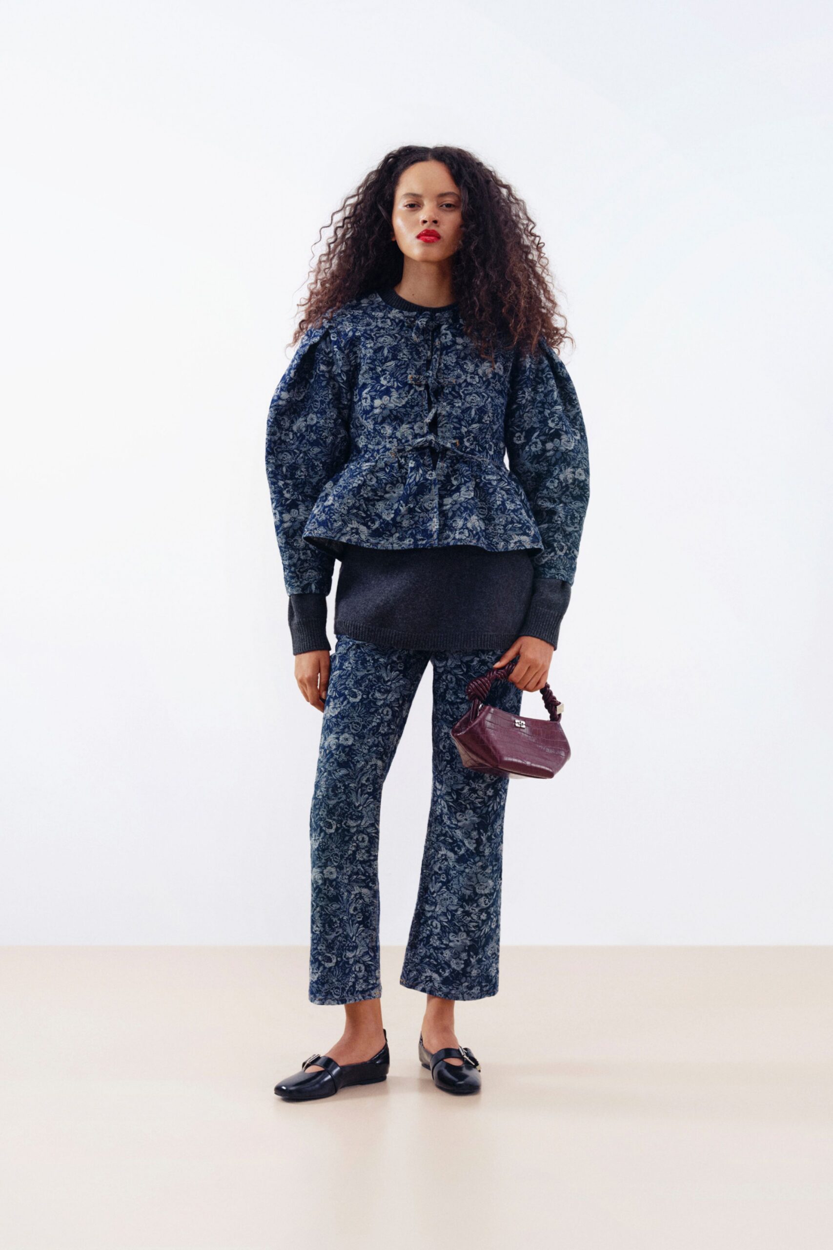 blue fitted top with pants
