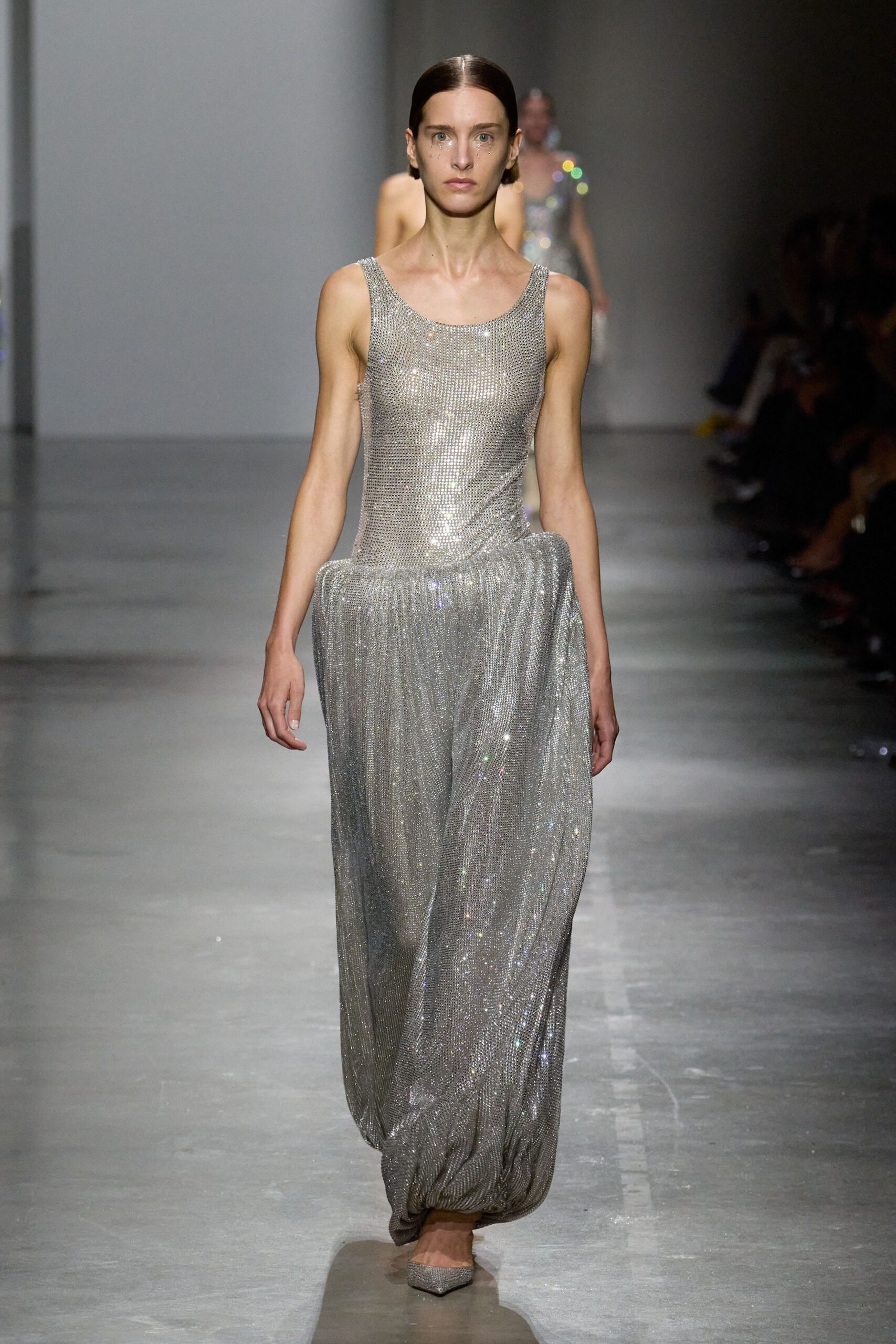 gray metallic sleeveless v-neck fitted pleated shiny gown