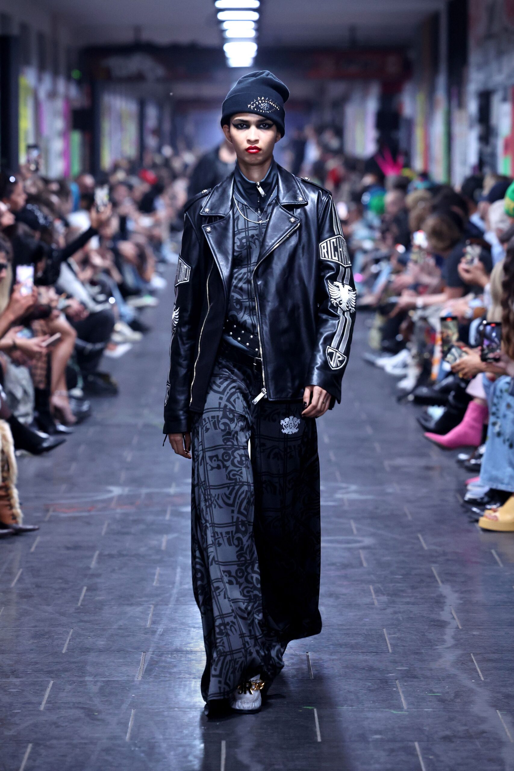 black leather long-sleeve collared fitted embroidered jacket