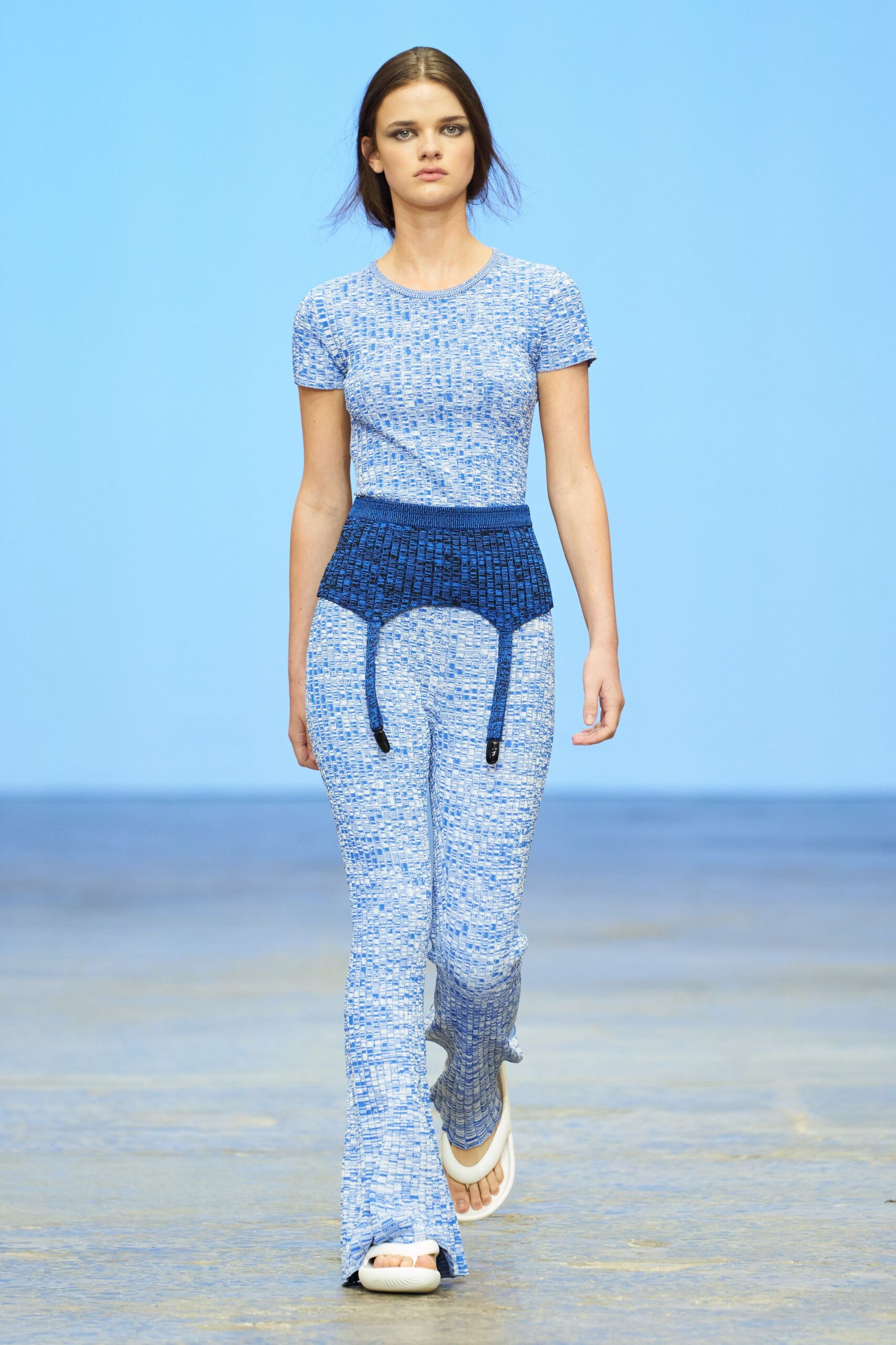 blue cotton fitted high-waisted flared printed pants