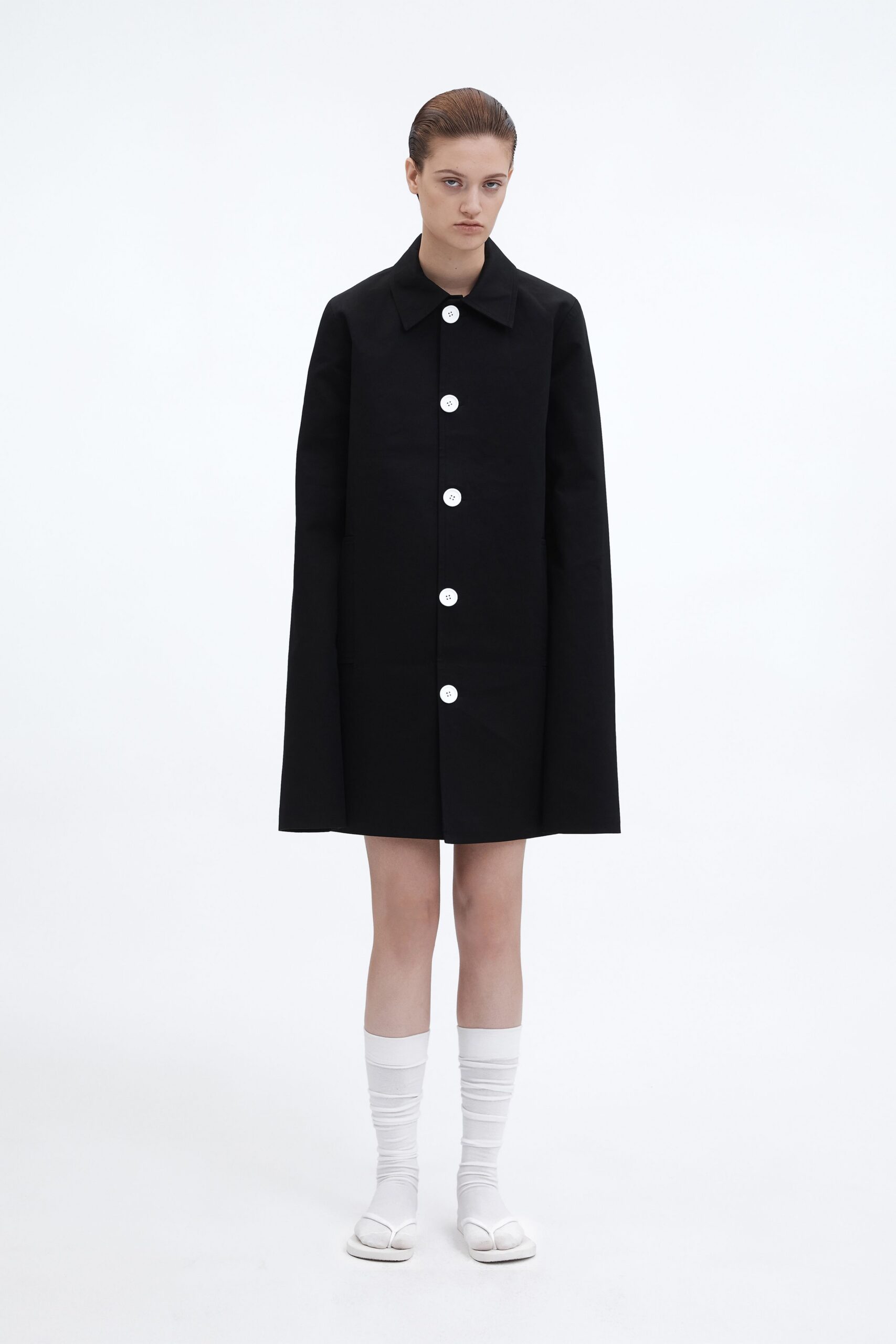 black cotton long-sleeve collared relaxed buttoned cape