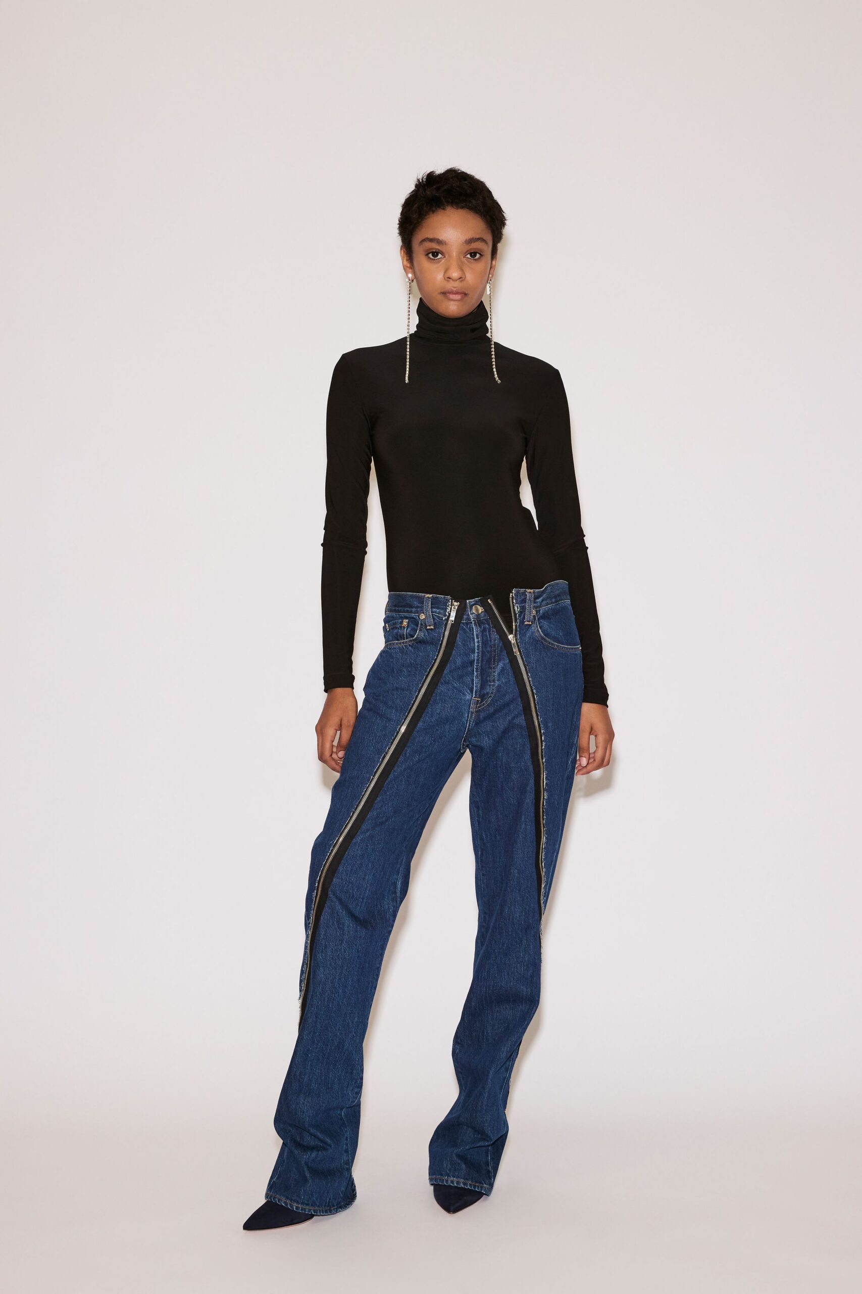 black bodysuit blue jeans