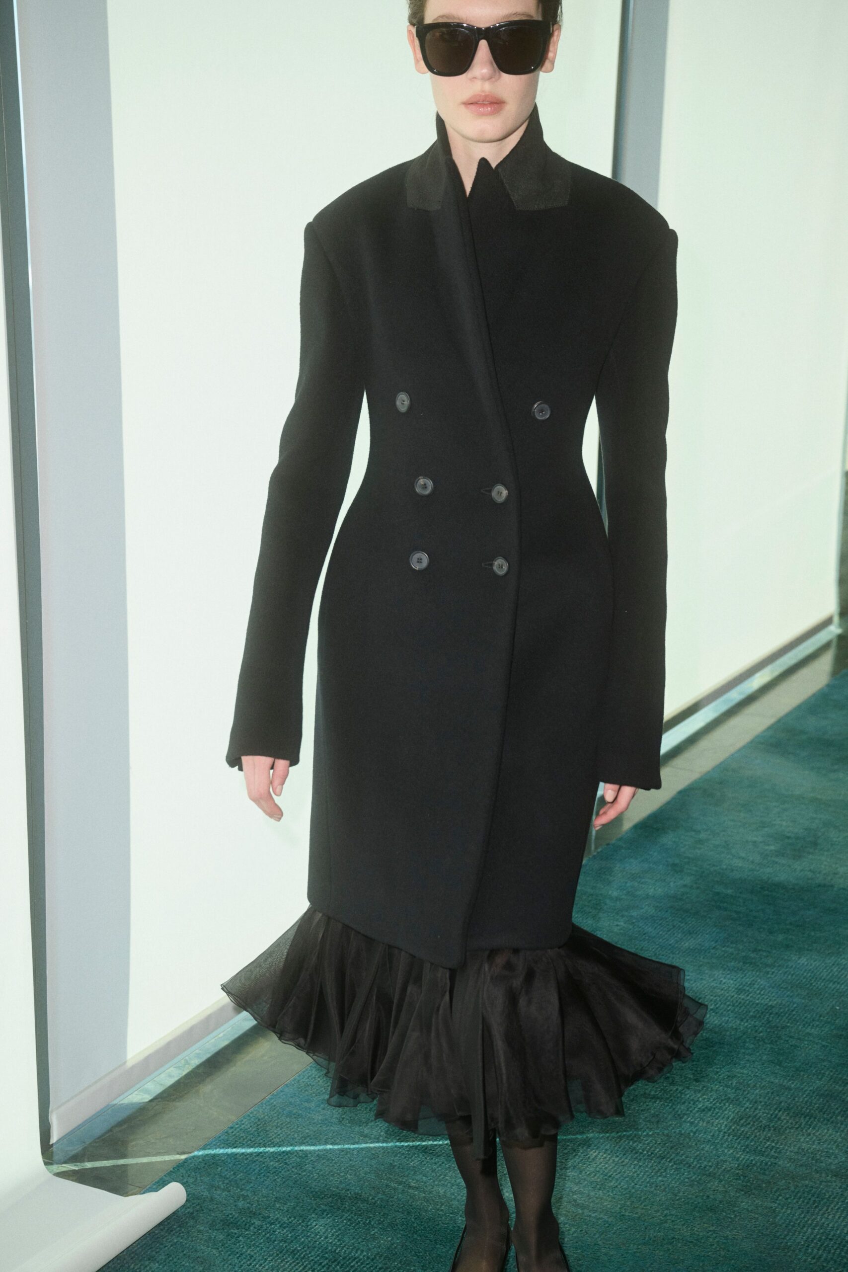 black wool long-sleeve double-breasted fitted layered coat