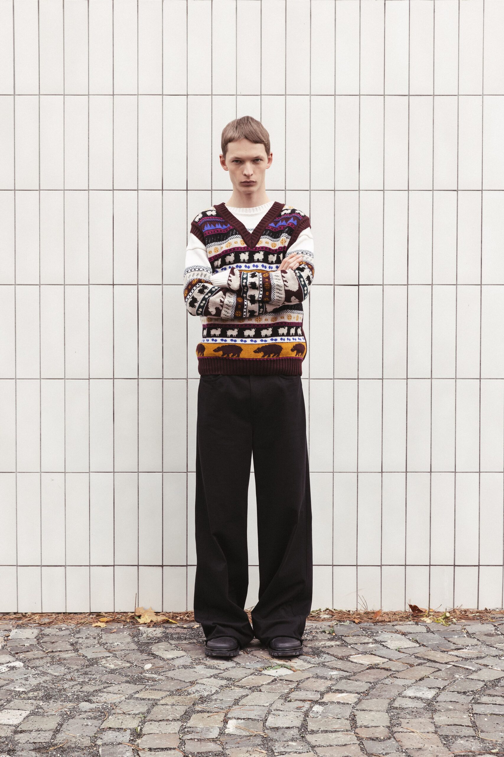 multi wool long-sleeve v-neck relaxed sweater