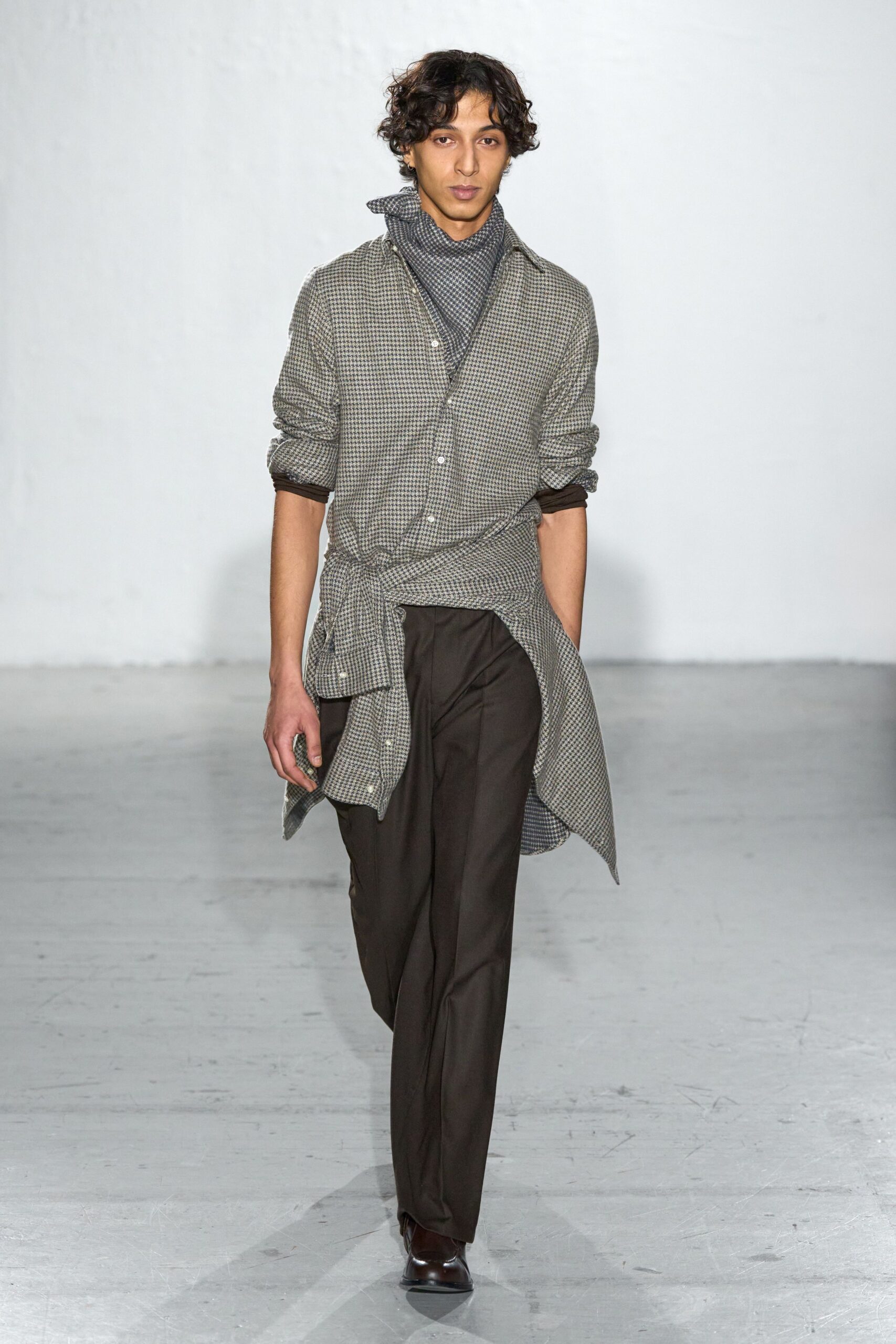 gray cotton scarf