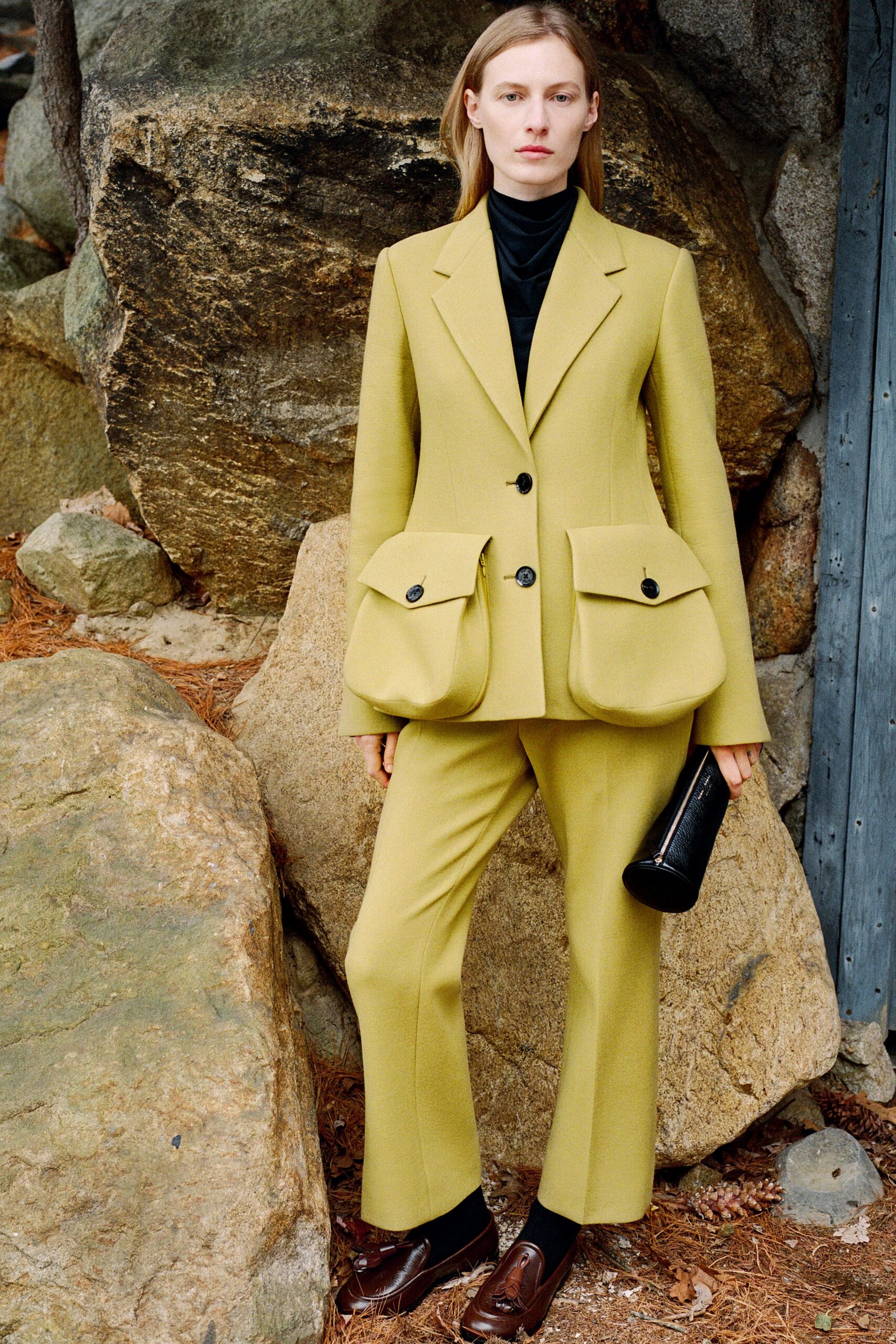 yellow wool long-sleeve collared structured buttoned pockets suit