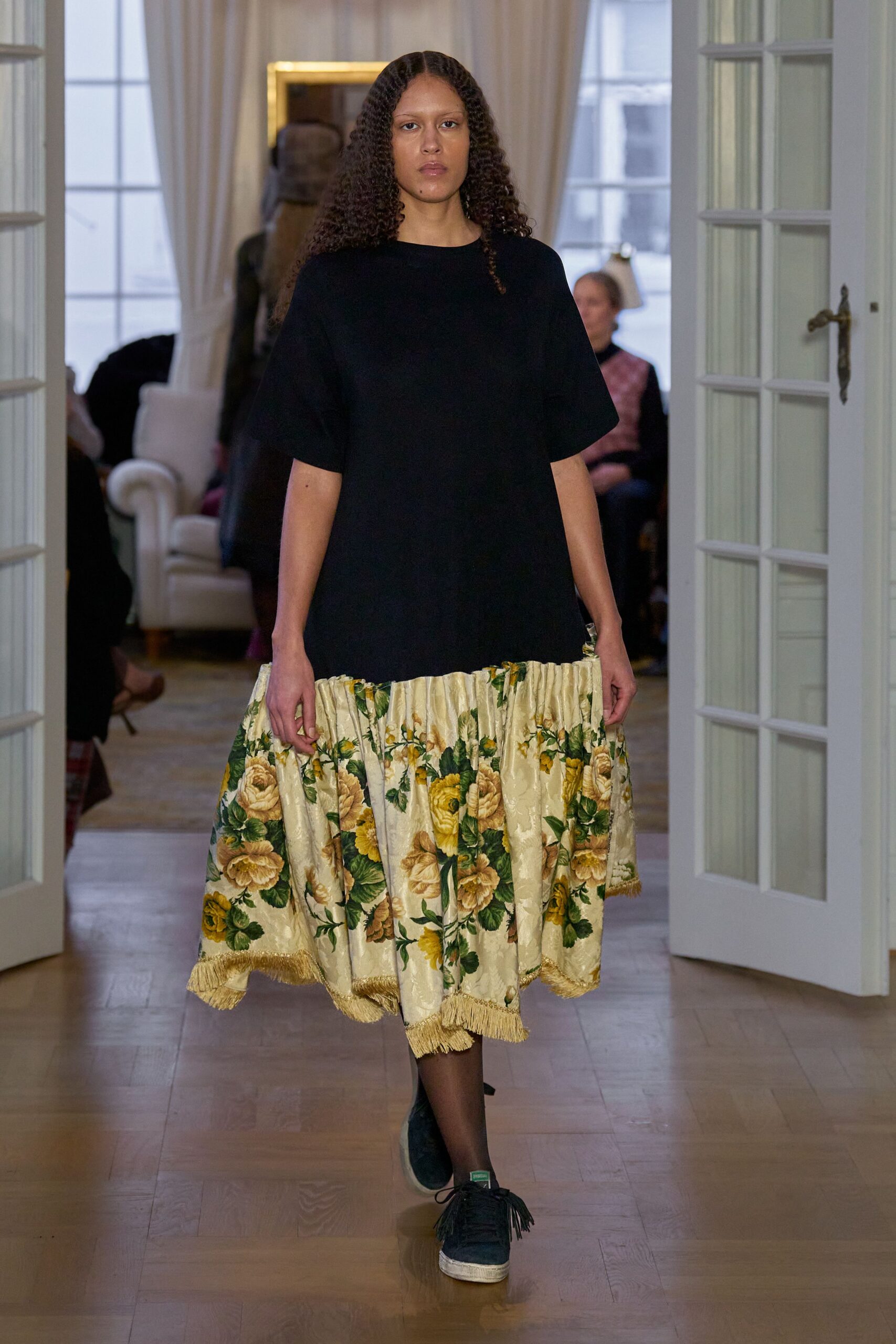 yellow fitted flared skirt