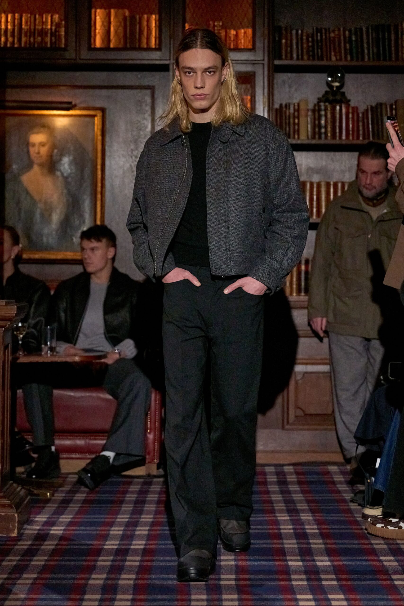 gray wool long-sleeve collared structured jacket