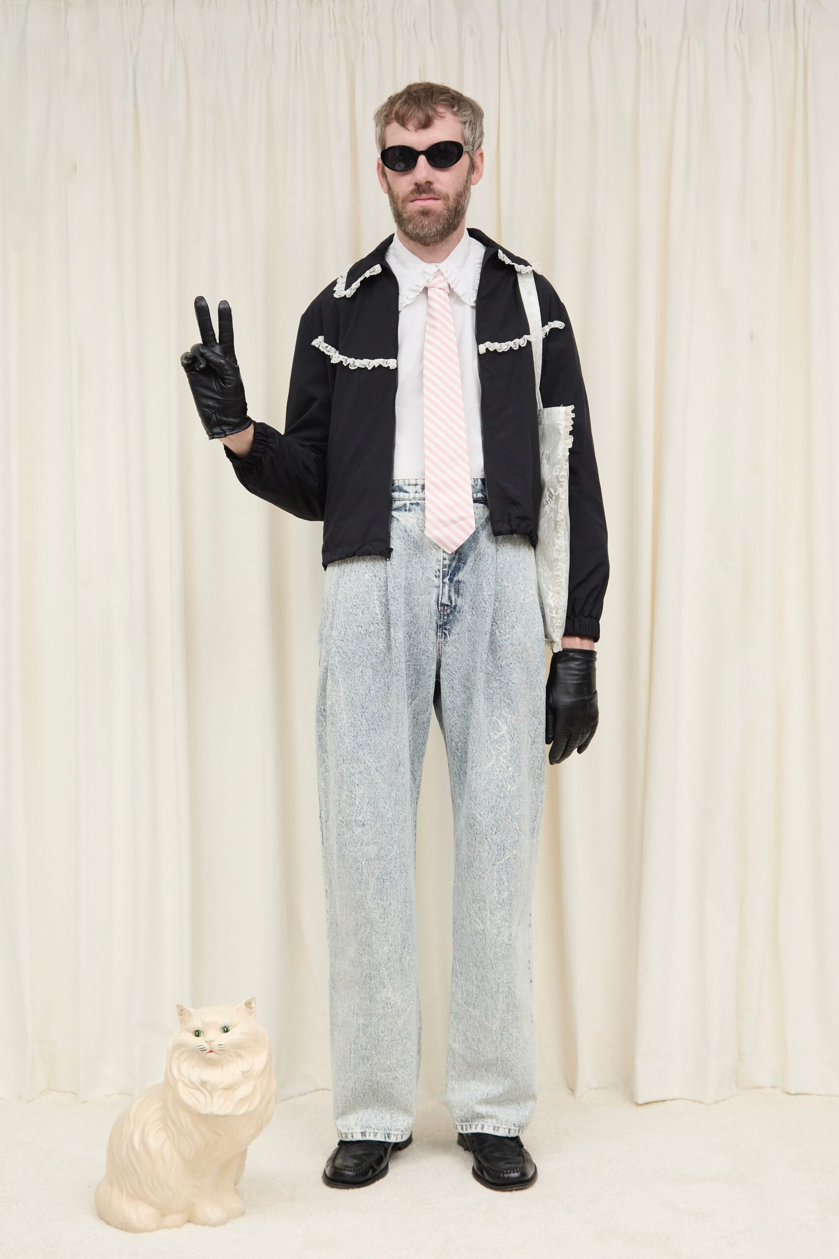 blue denim relaxed high-waisted distressed pants
