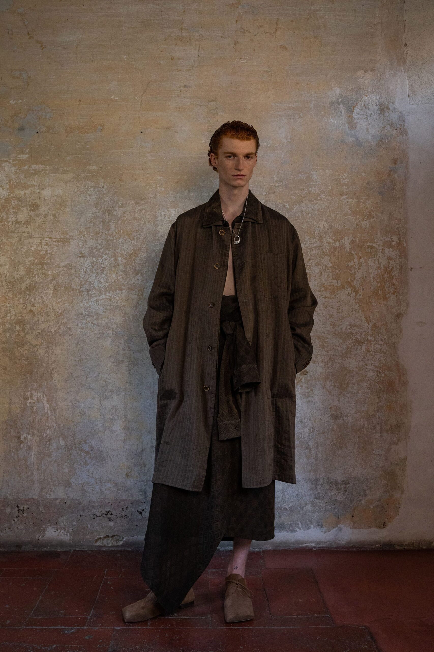 brown cotton long-sleeve collared relaxed buttoned maxi coat