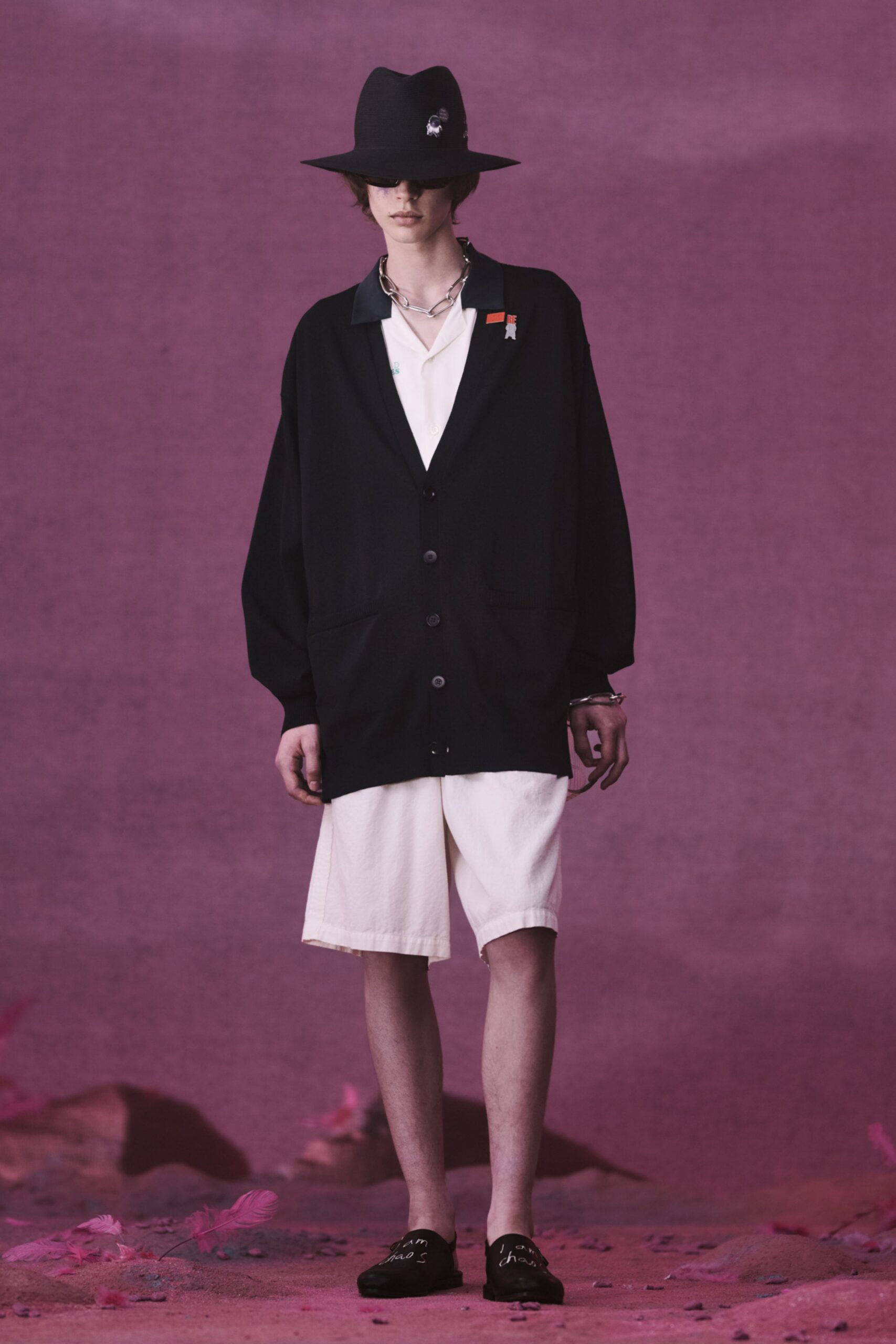 black cotton long-sleeve collared oversized buttoned jacket