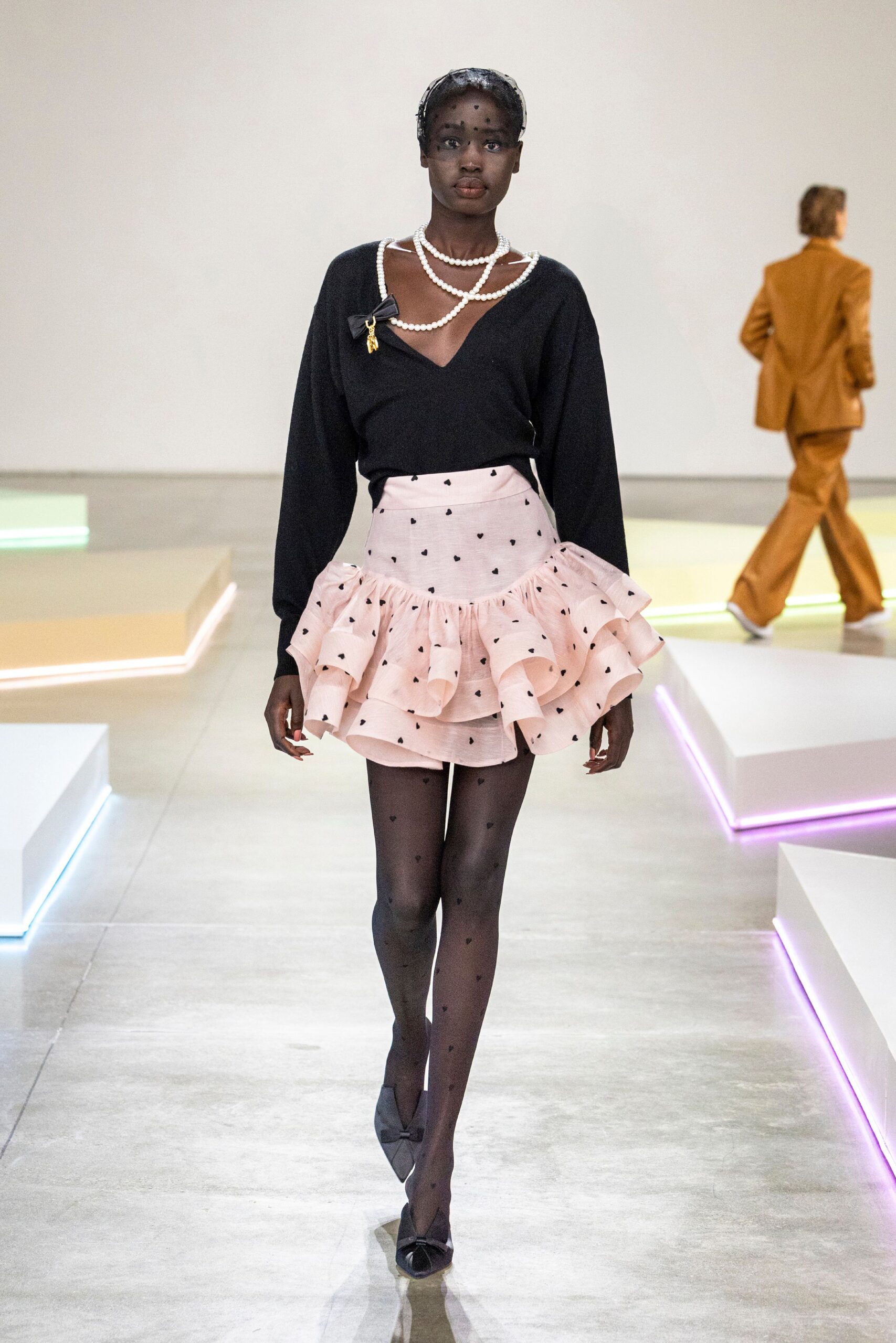 pink cotton fitted pleated polka-dot mini skirt