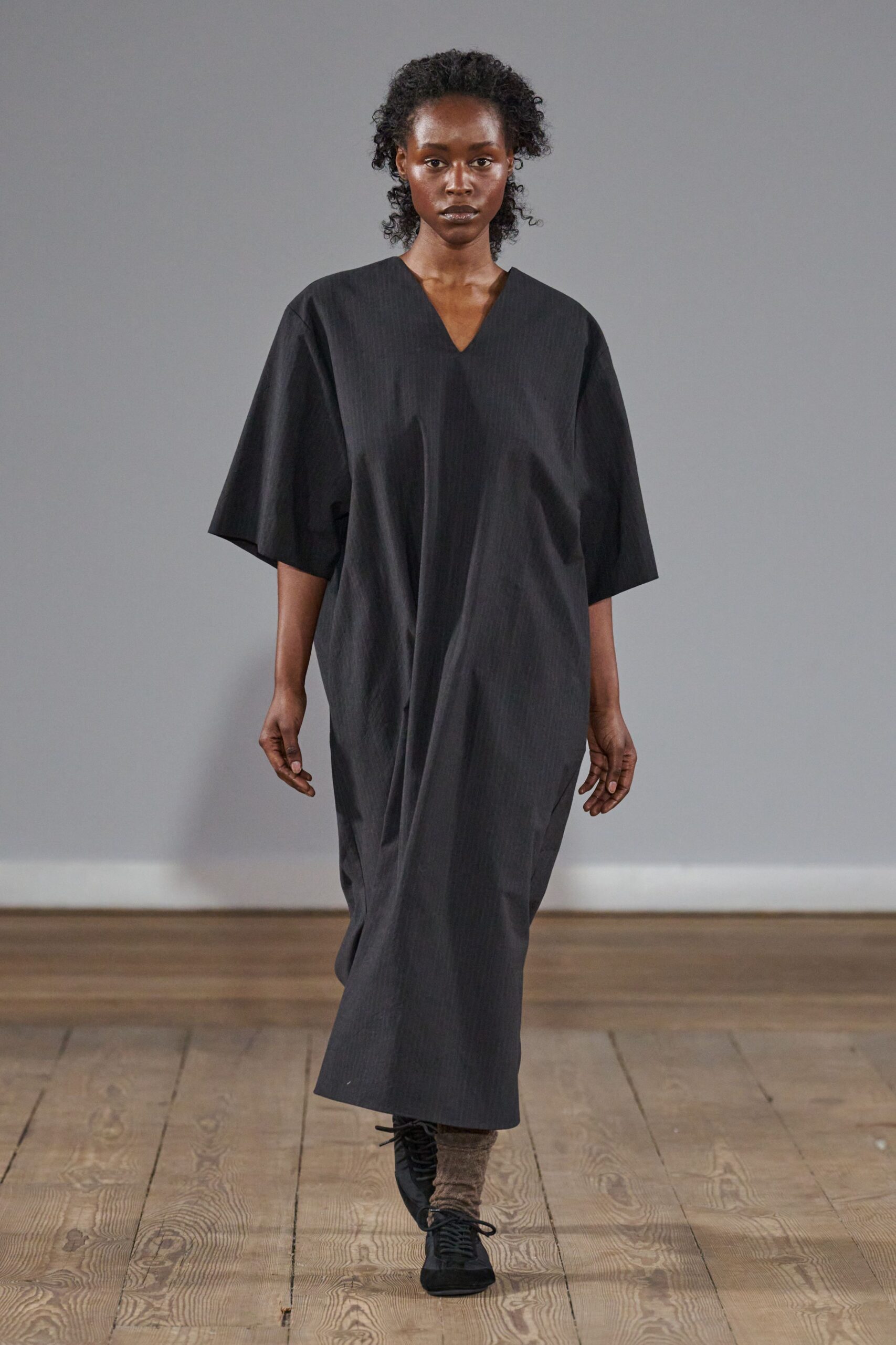 black cotton short-sleeve v-neck relaxed straight-leg maxi dress