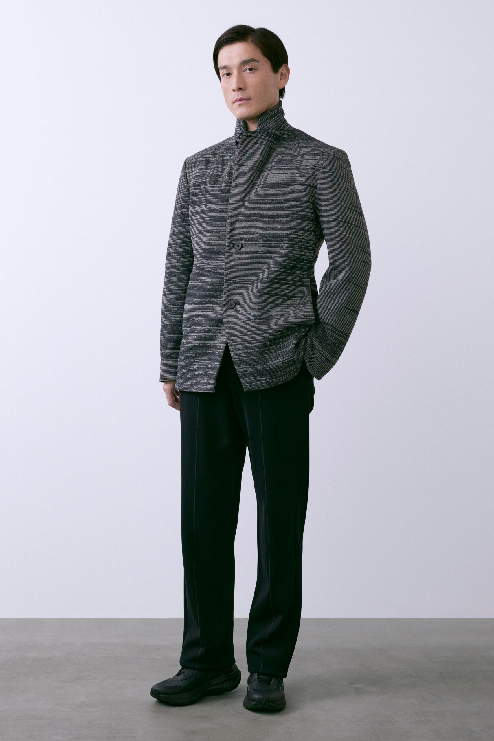 gray wool long-sleeve collared structured buttoned jacket