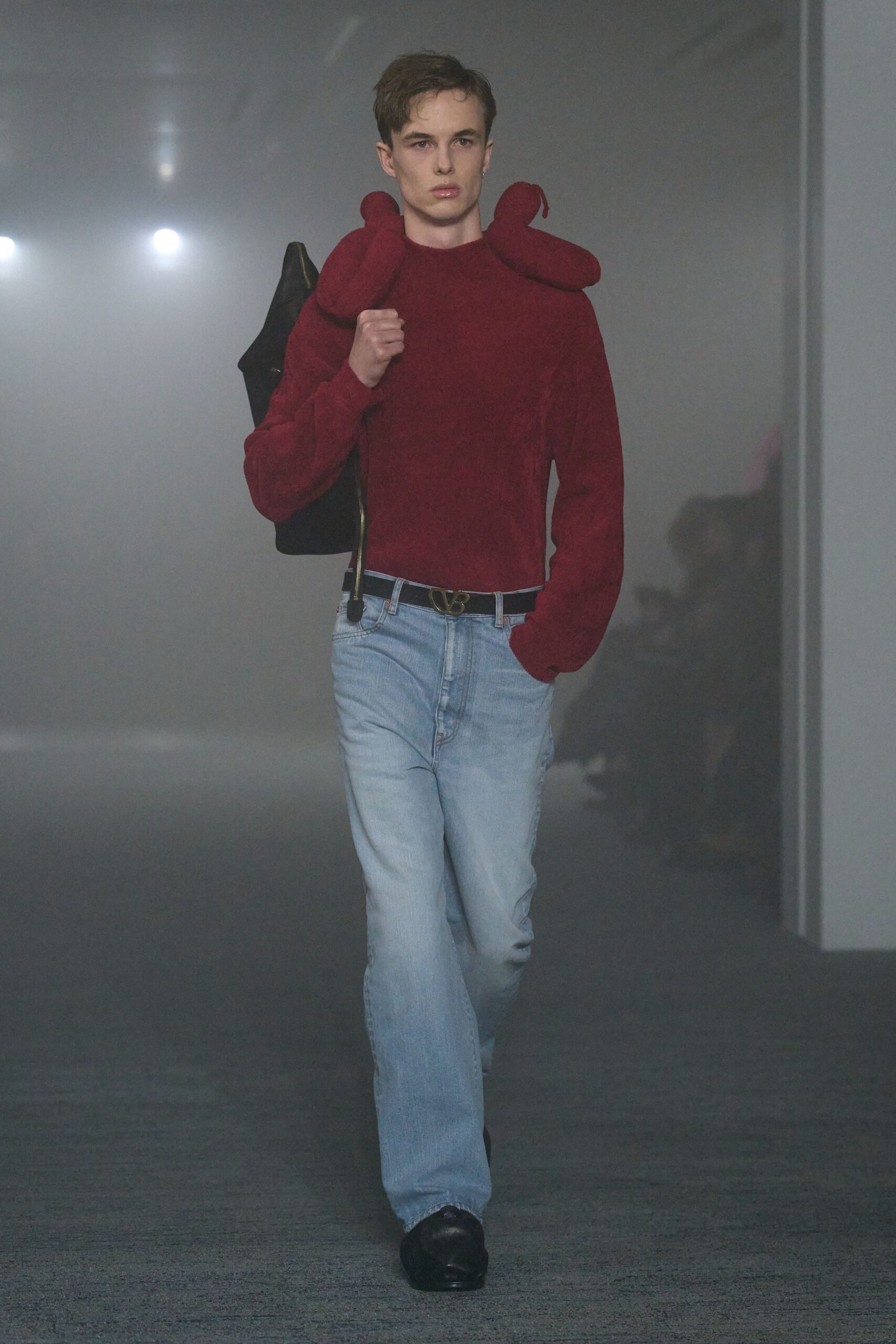 red wool long-sleeve collared fitted top