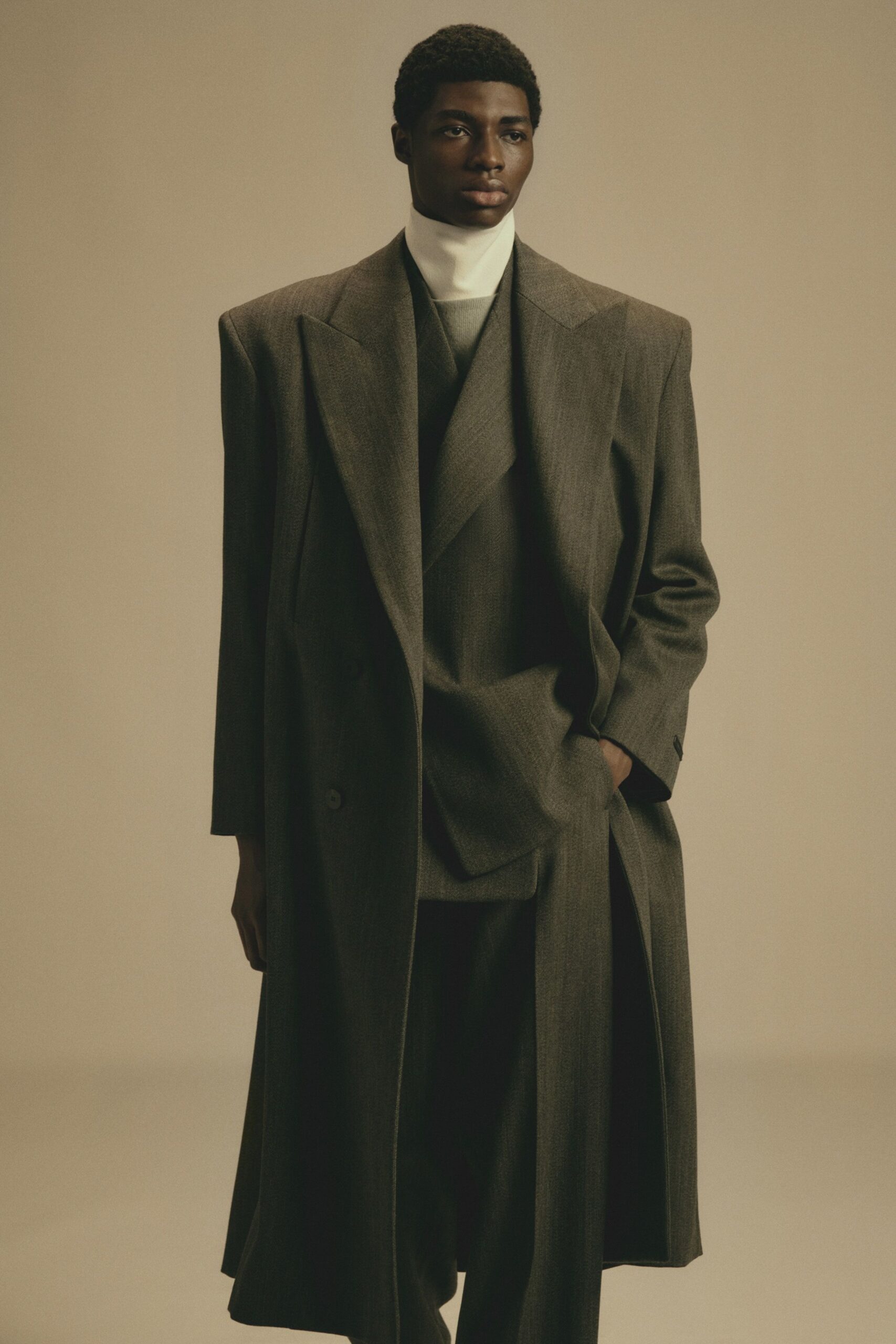 gray wool long-sleeve collared oversized maxi coat