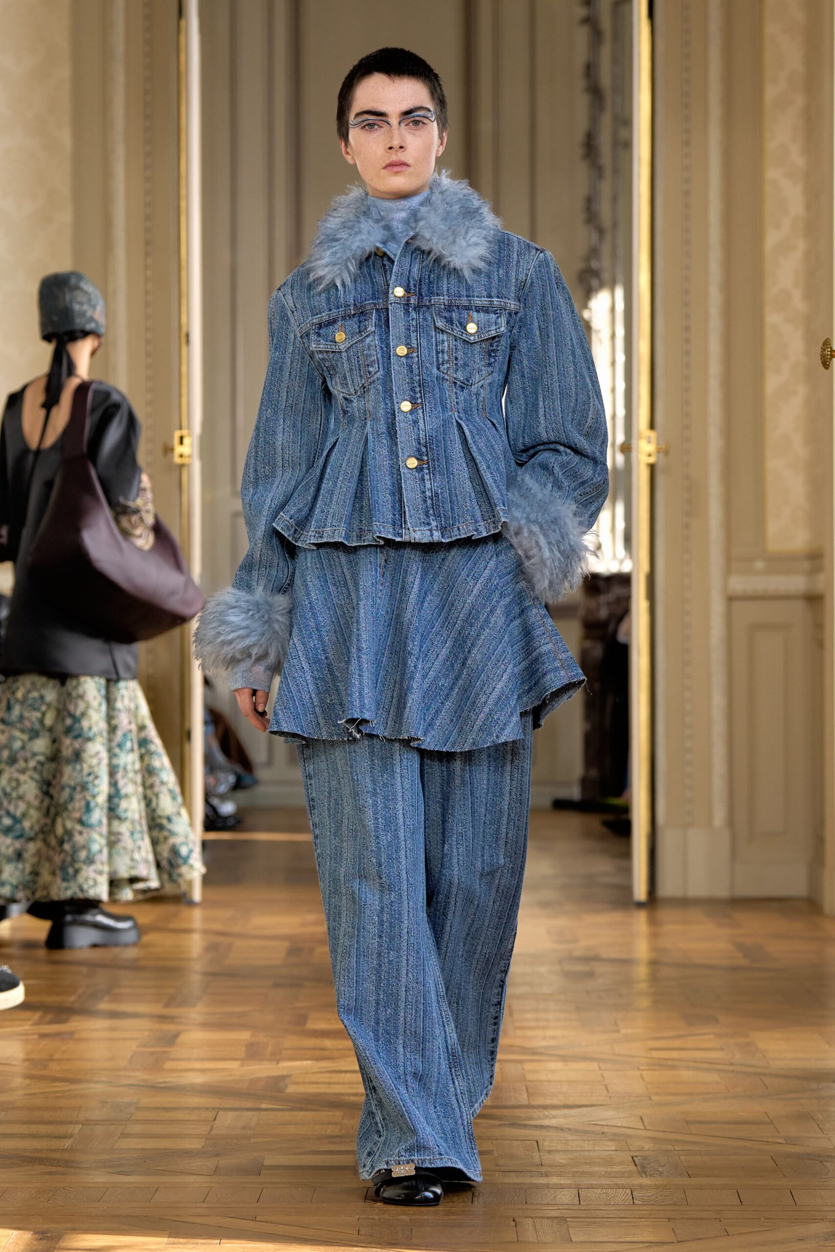 blue denim long-sleeve collared fitted buttoned flared jacket