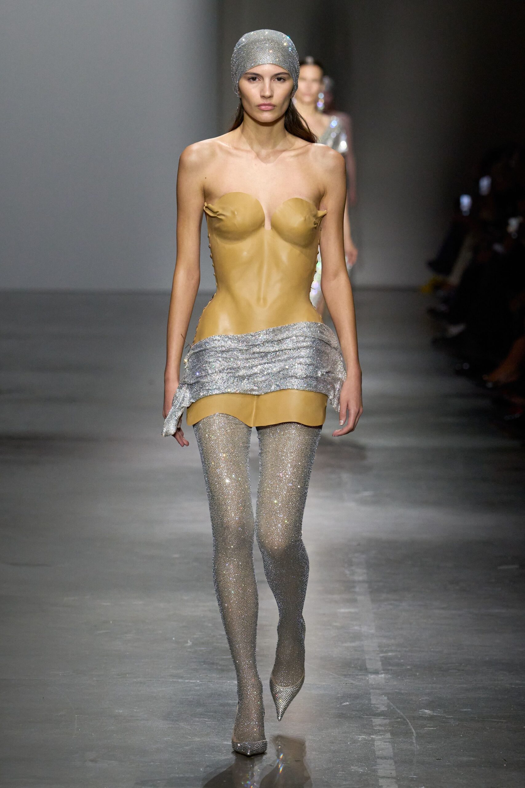 gray mesh fitted textured shiny leggings