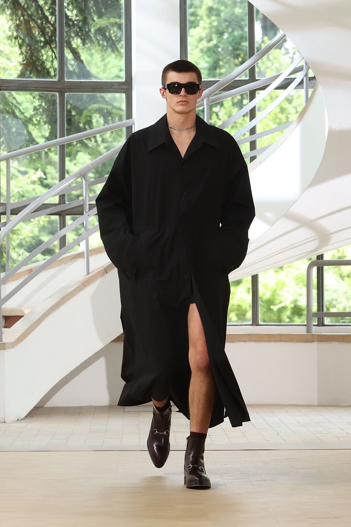 black cotton long-sleeve collared relaxed buttoned midi shirt-dress