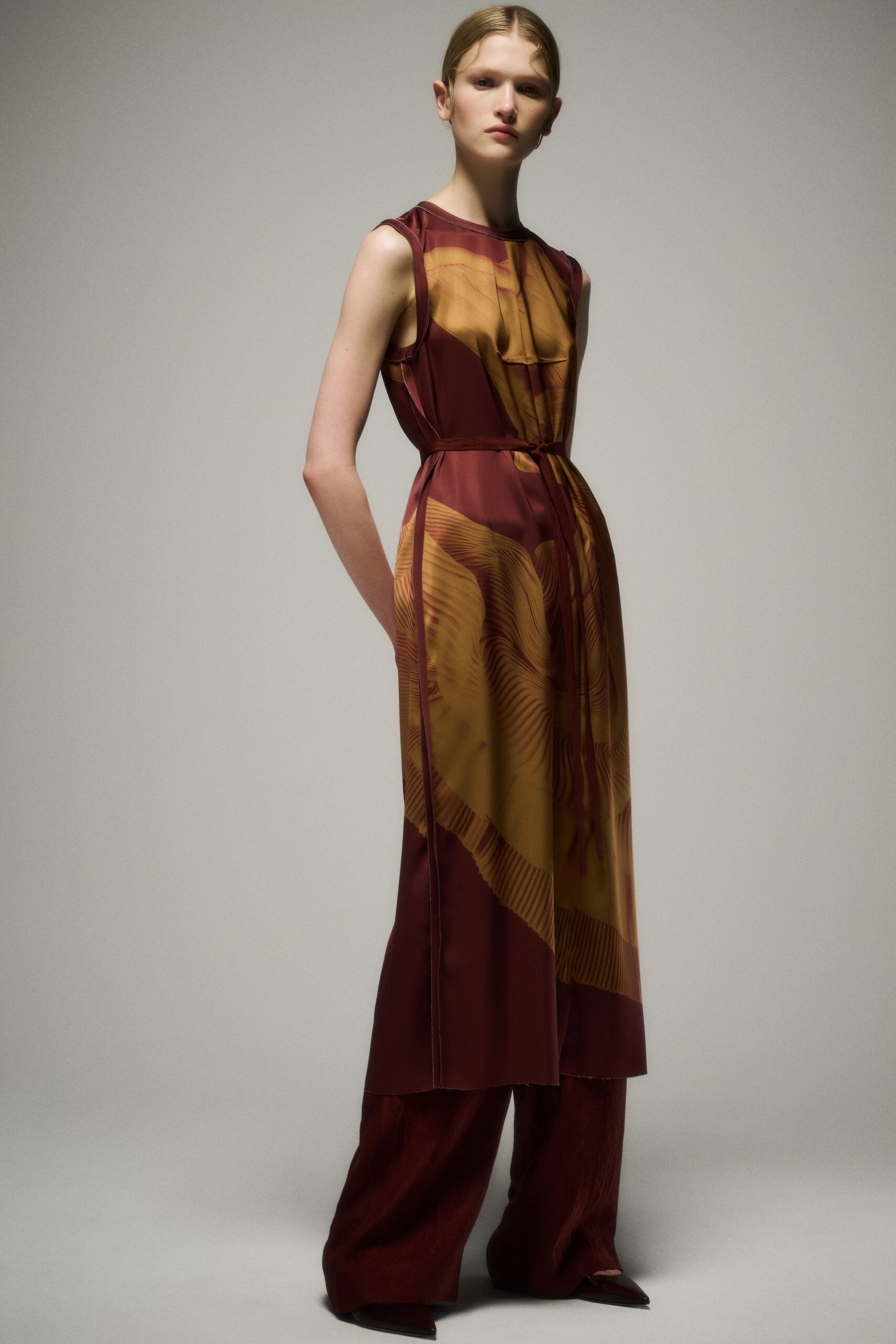 red silk fitted wide-leg pants