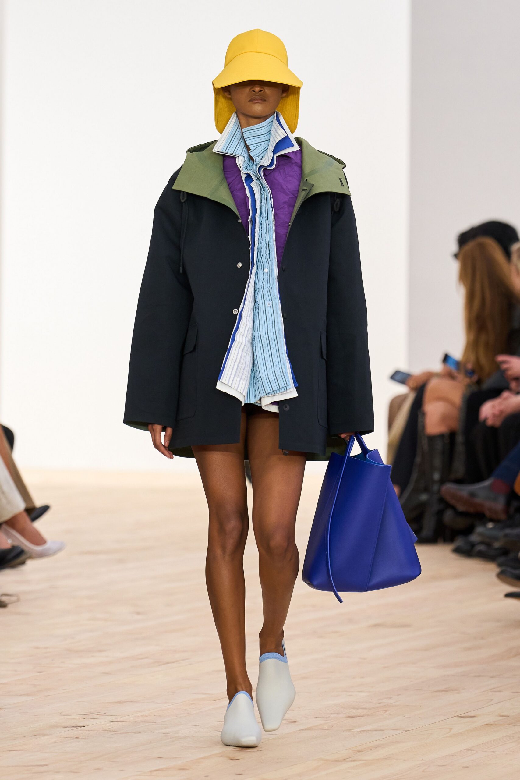 oversized black coat with shorts