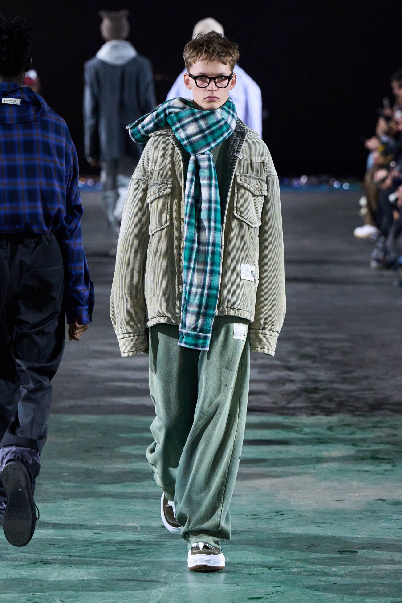 gray relaxed jacket with checked scarf