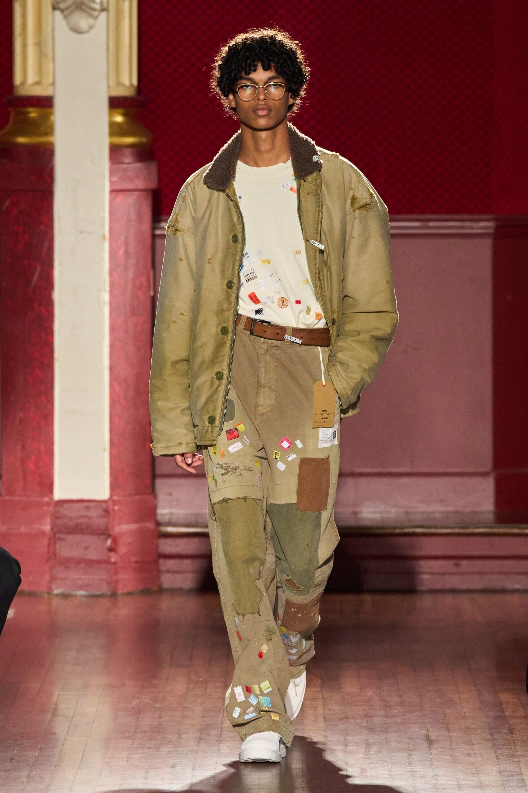 beige relaxed jacket with white t-shirt