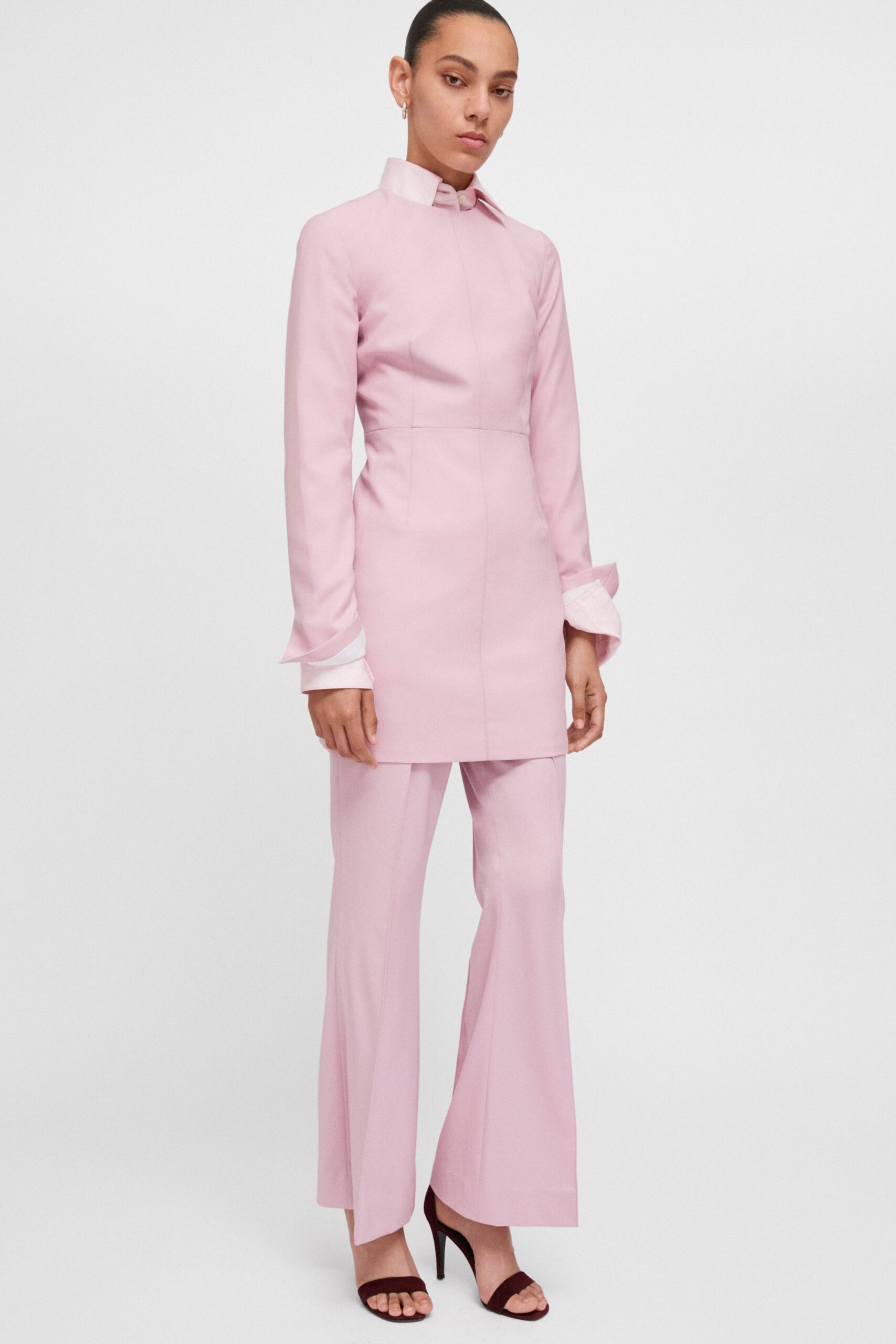 pink cotton long-sleeve collared fitted buttoned blazer