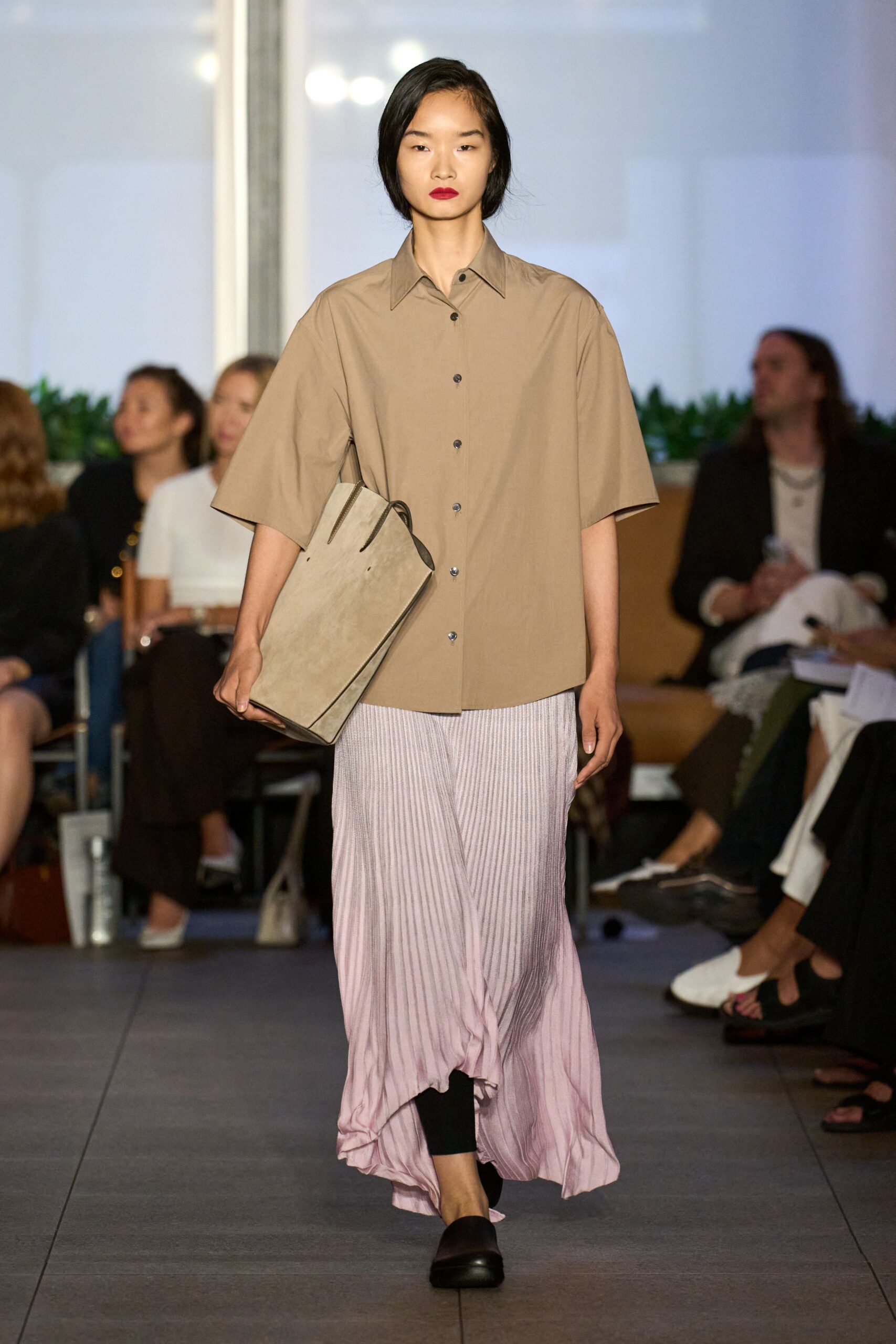 beige shirt pink pleated skirt