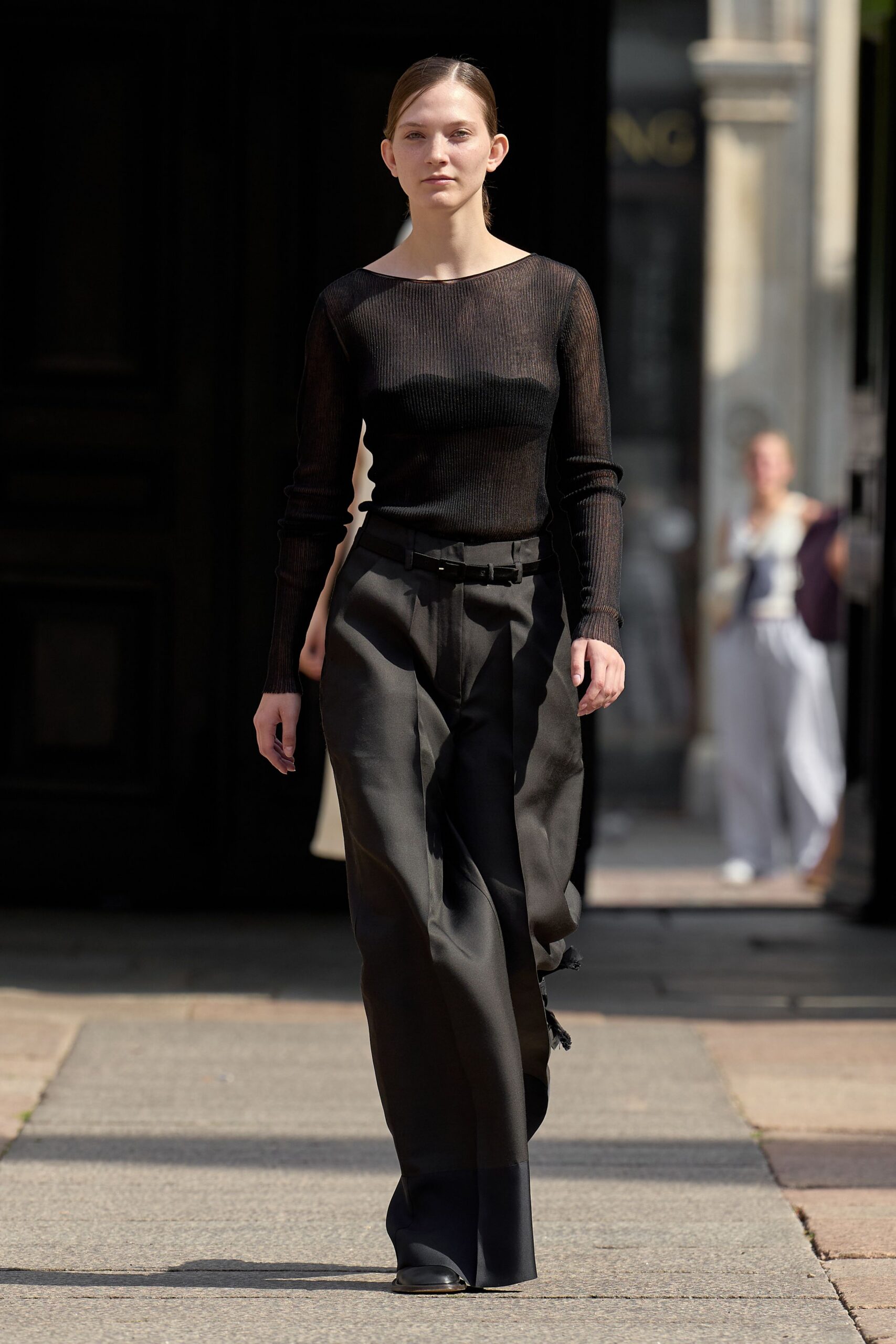 black cotton long-sleeve scoop-neck fitted ribbed sheer top