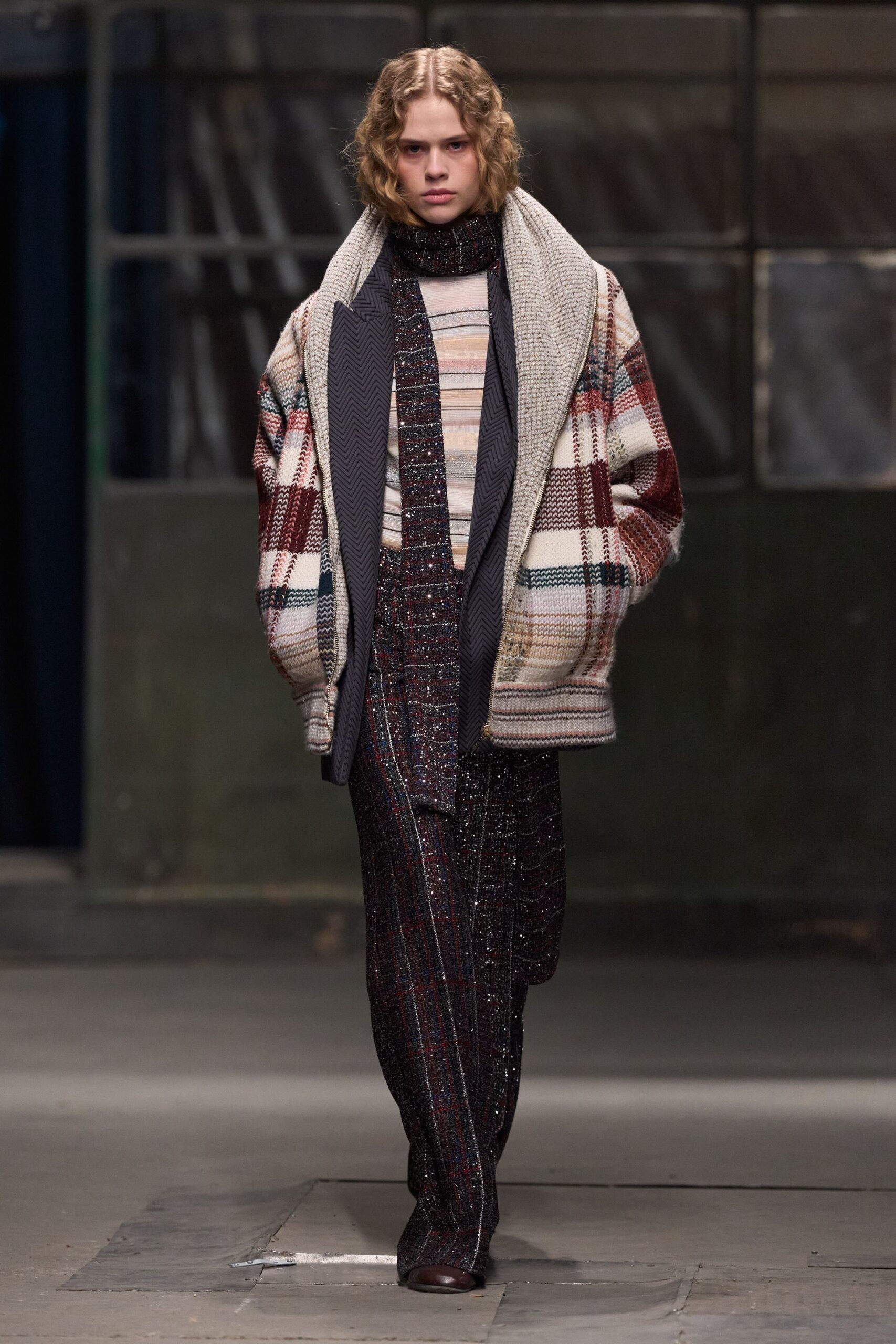 red wool long-sleeve oversized checked coat
