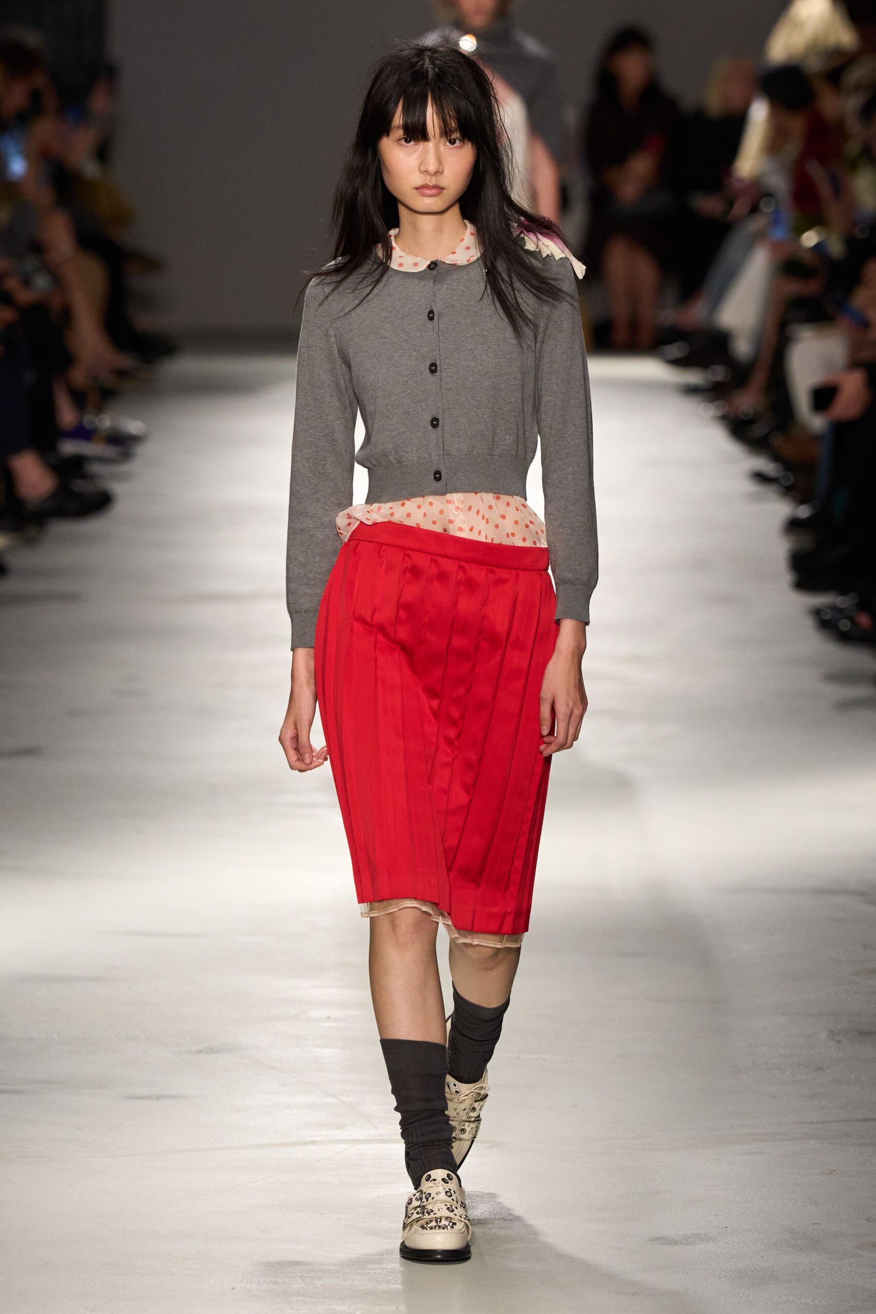 gray cardigan red pleated skirt