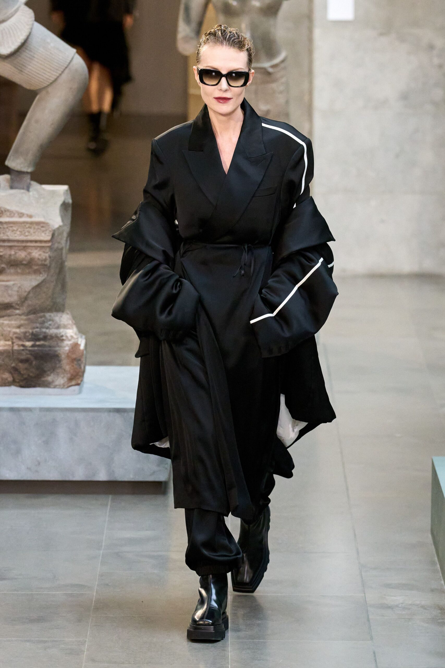 black silk long-sleeve collared fitted zippered layered coat