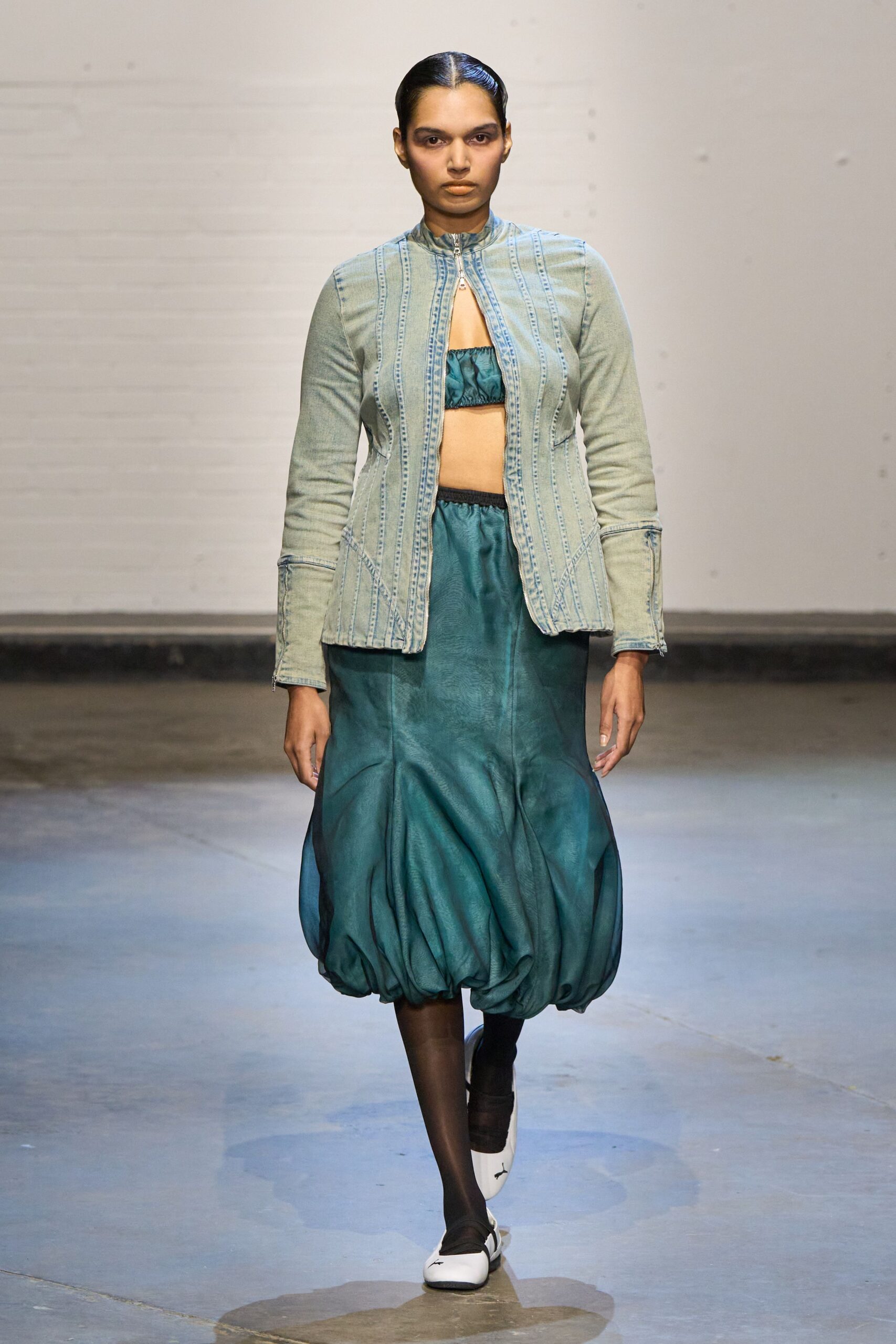 blue cotton long-sleeve collared fitted embroidered jacket