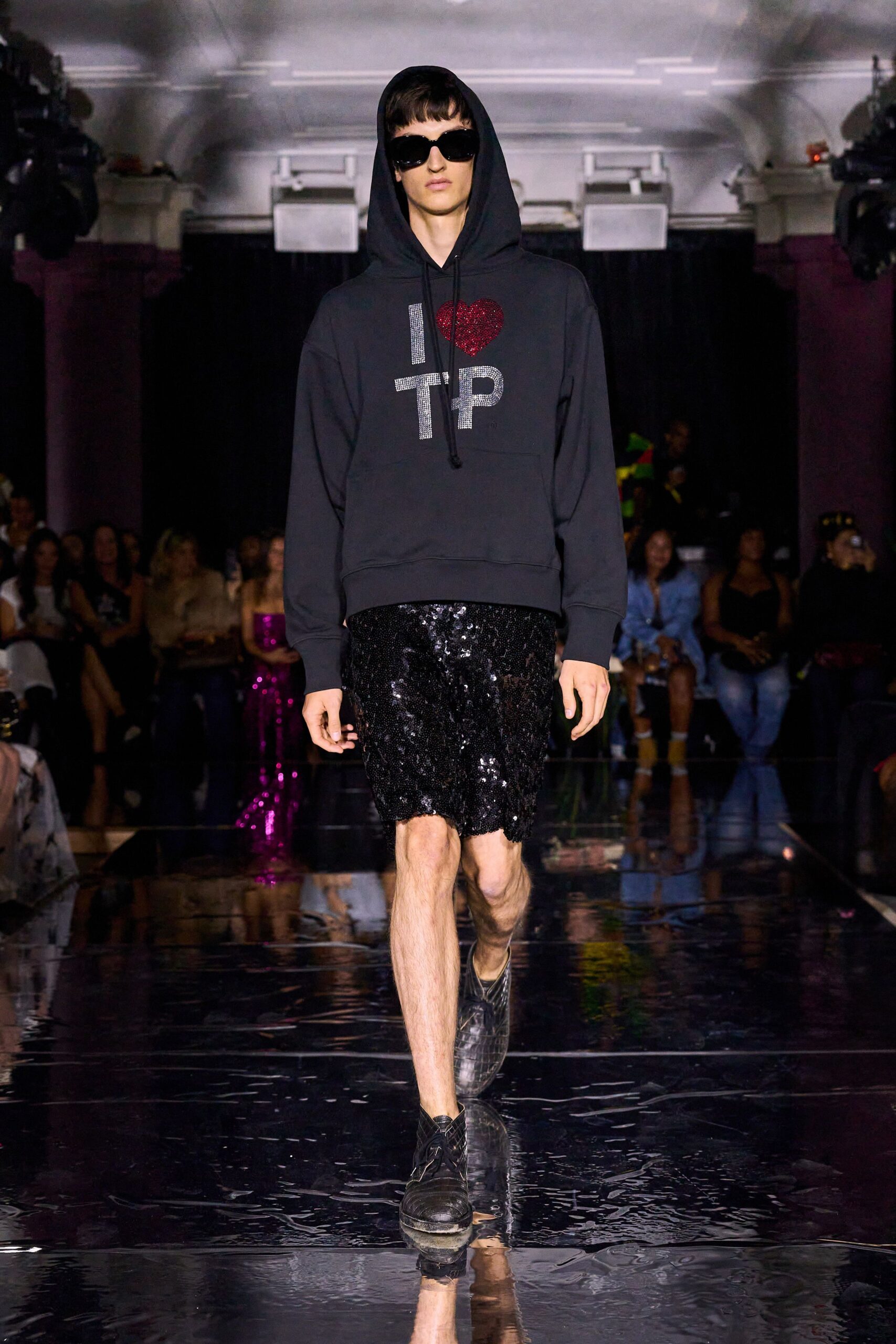 black sequin fitted straight-leg shiny short skirt