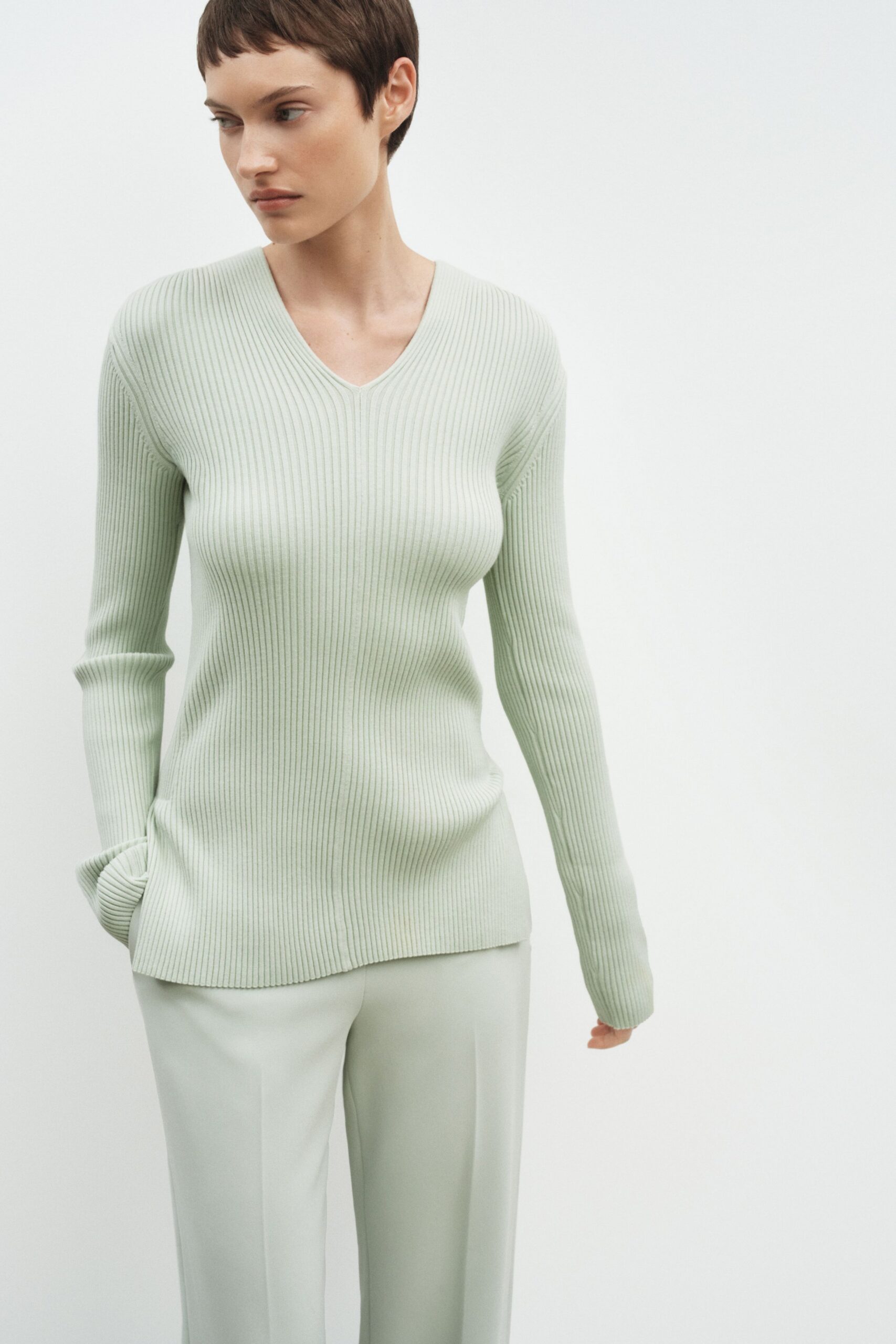 green cotton fitted straight-leg pants