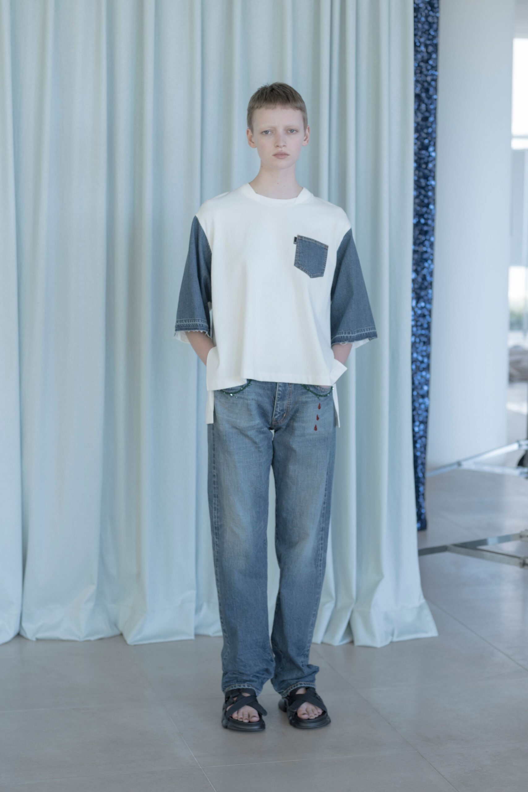 white cotton t-shirt with blue jeans