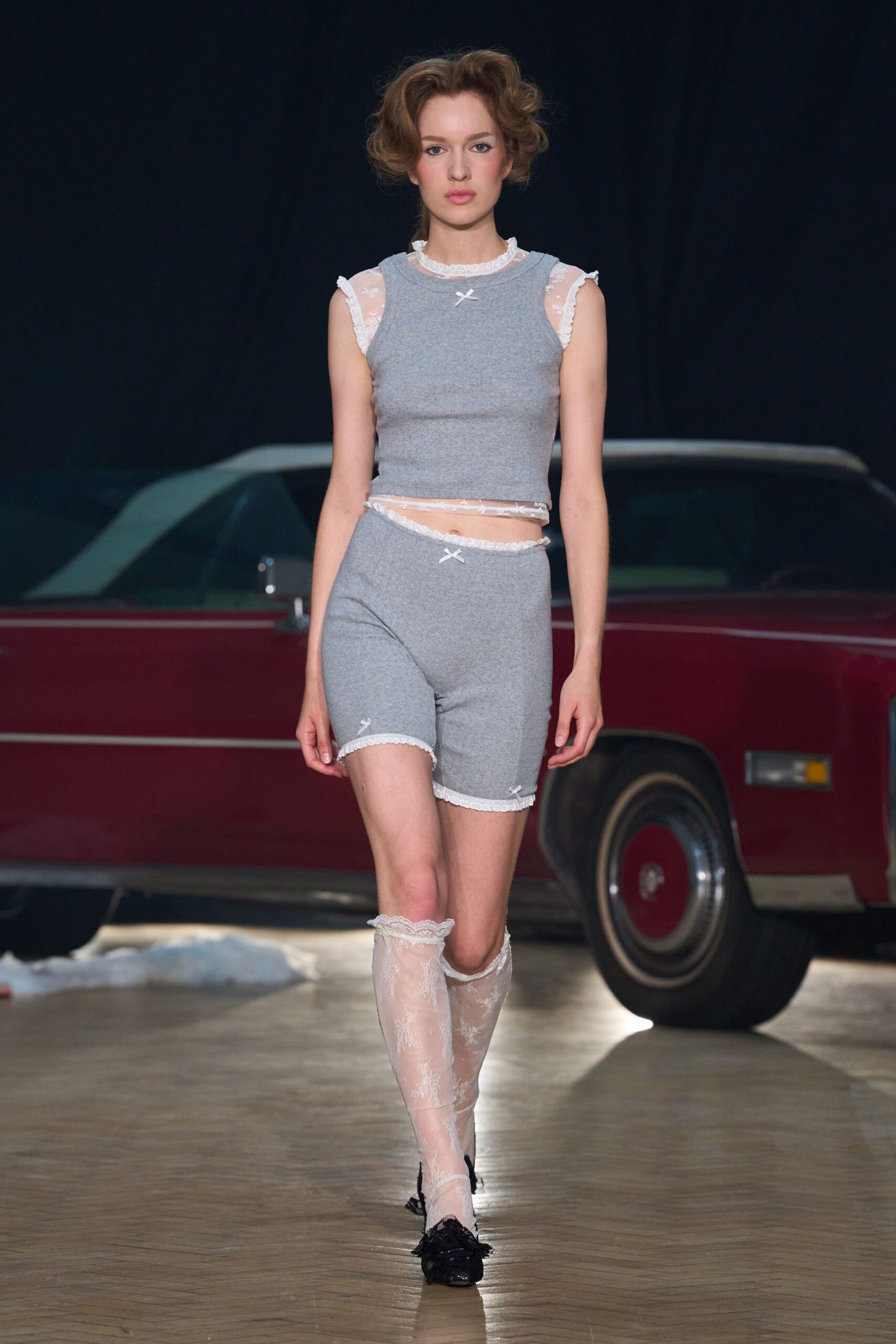 gray cotton fitted embroidered short shorts
