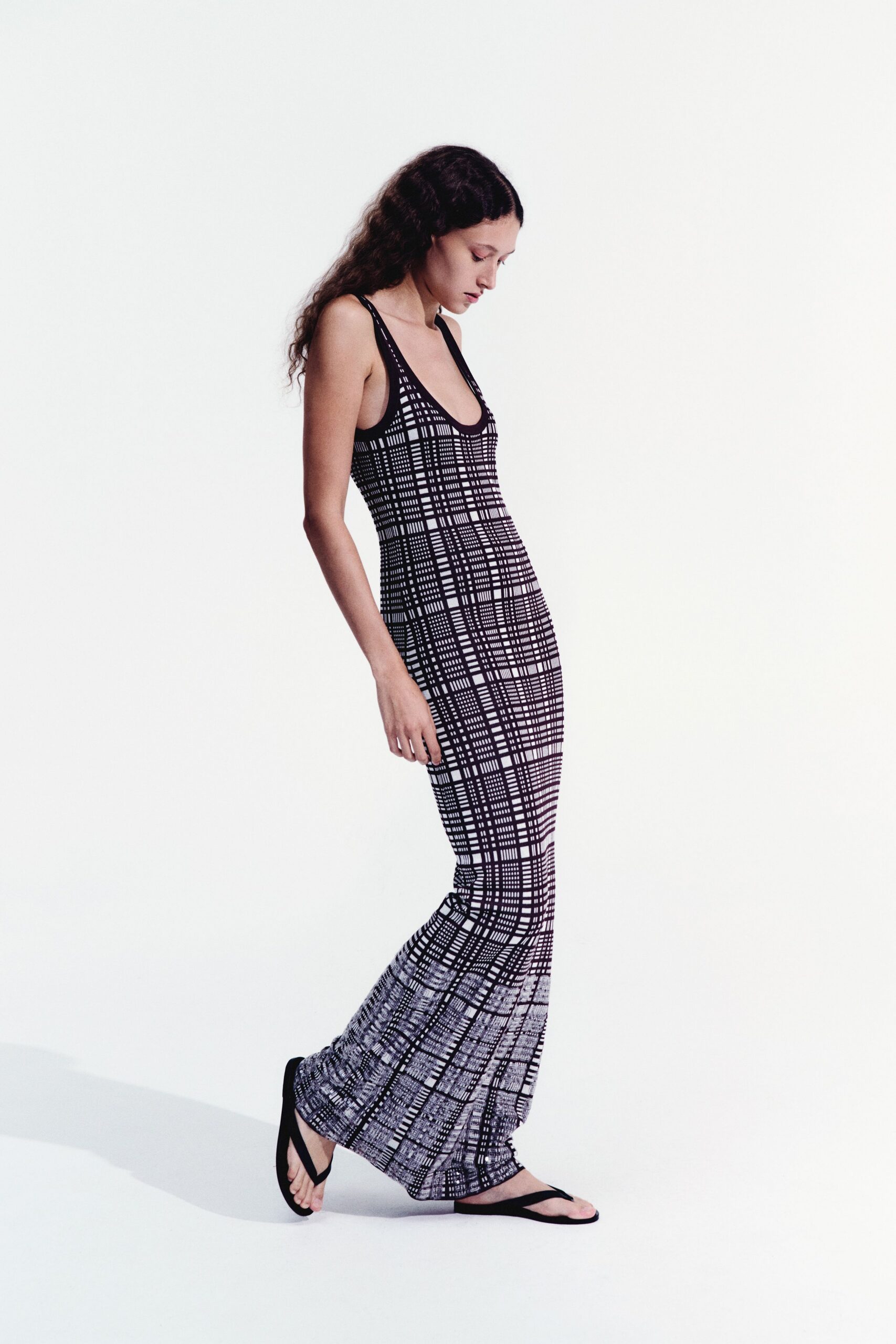 black cotton sleeveless v-neck fitted printed maxi dress