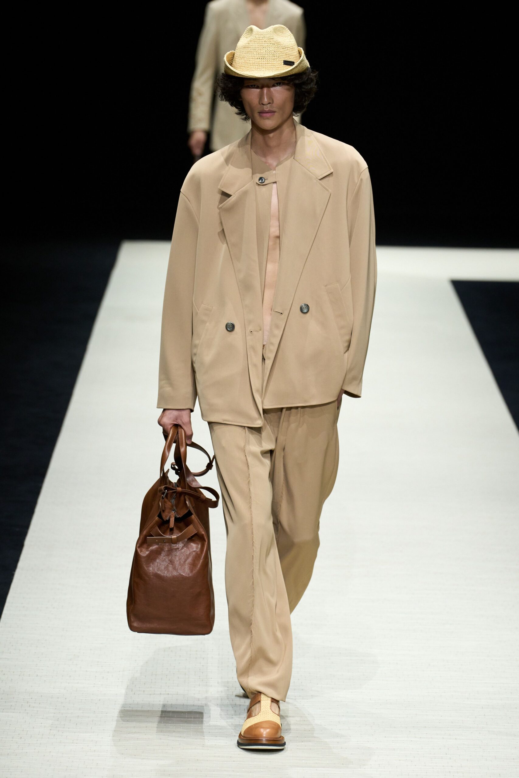 beige cotton long-sleeve collared relaxed suit